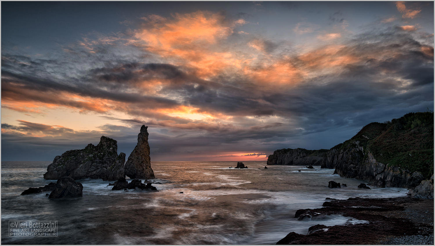 Playa de Pendueles at dawn