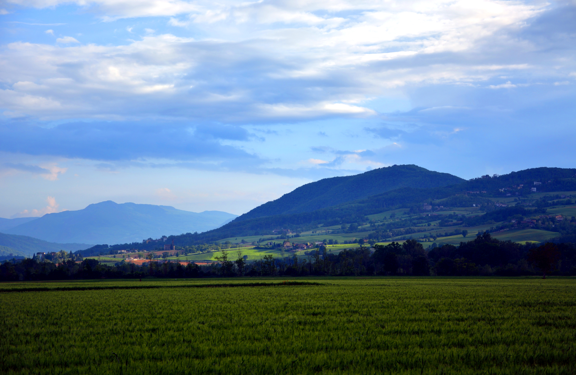 Valtrebbia tra sole e nuvole