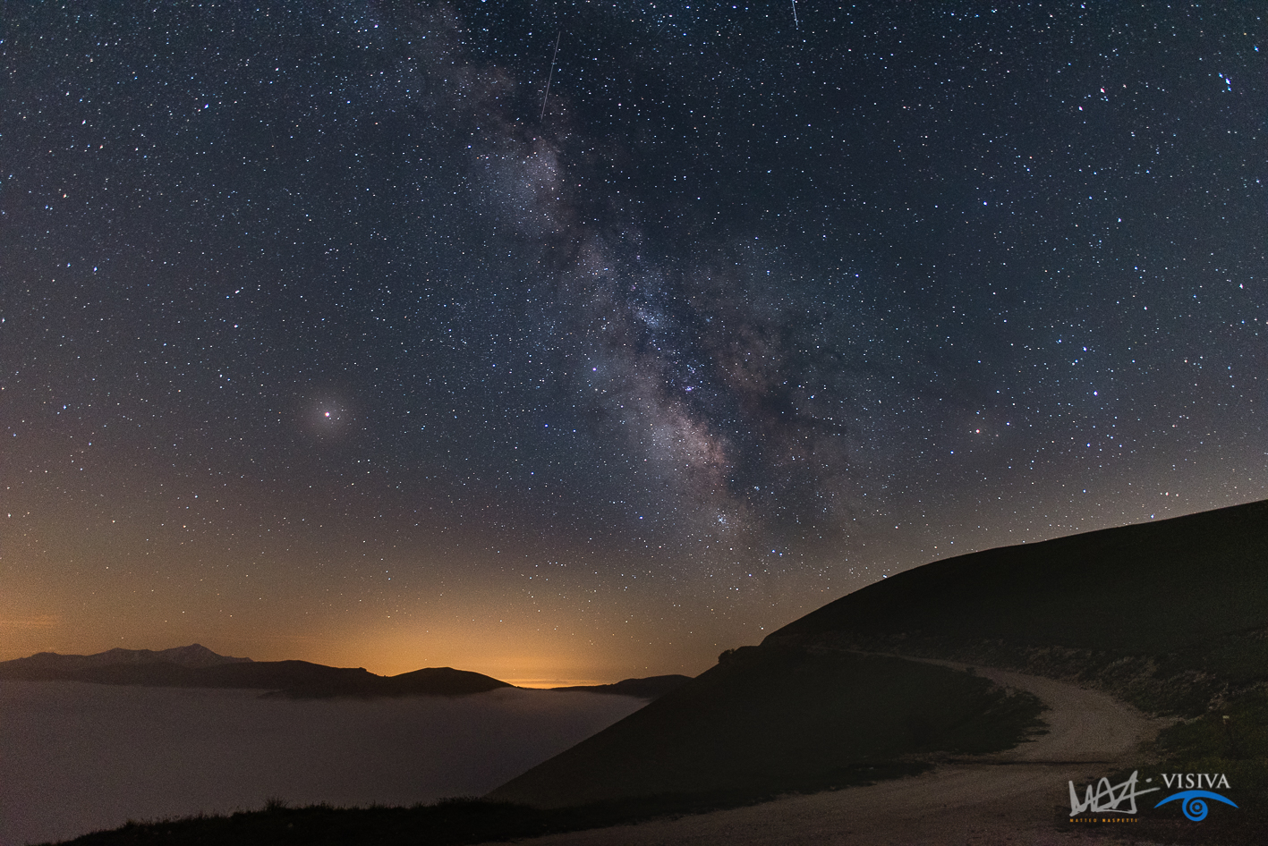 Fog below, stars above...