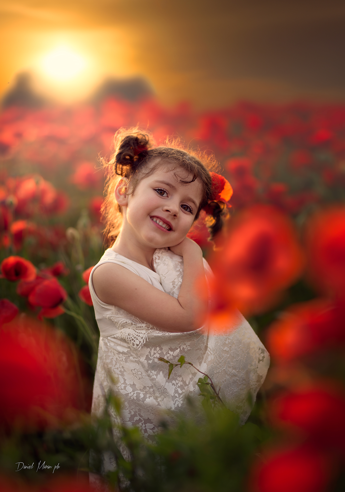 Noemi and the poppies