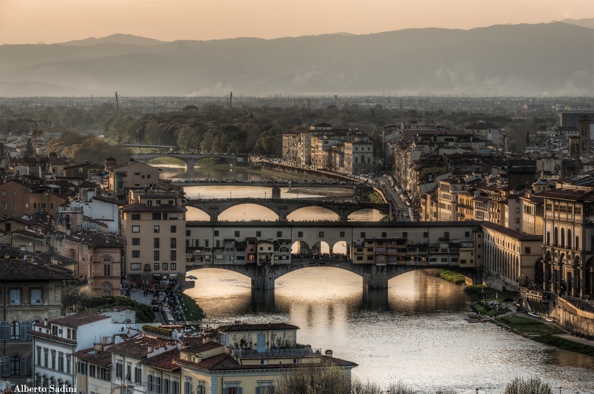 Ponte Vecchio al tramonto