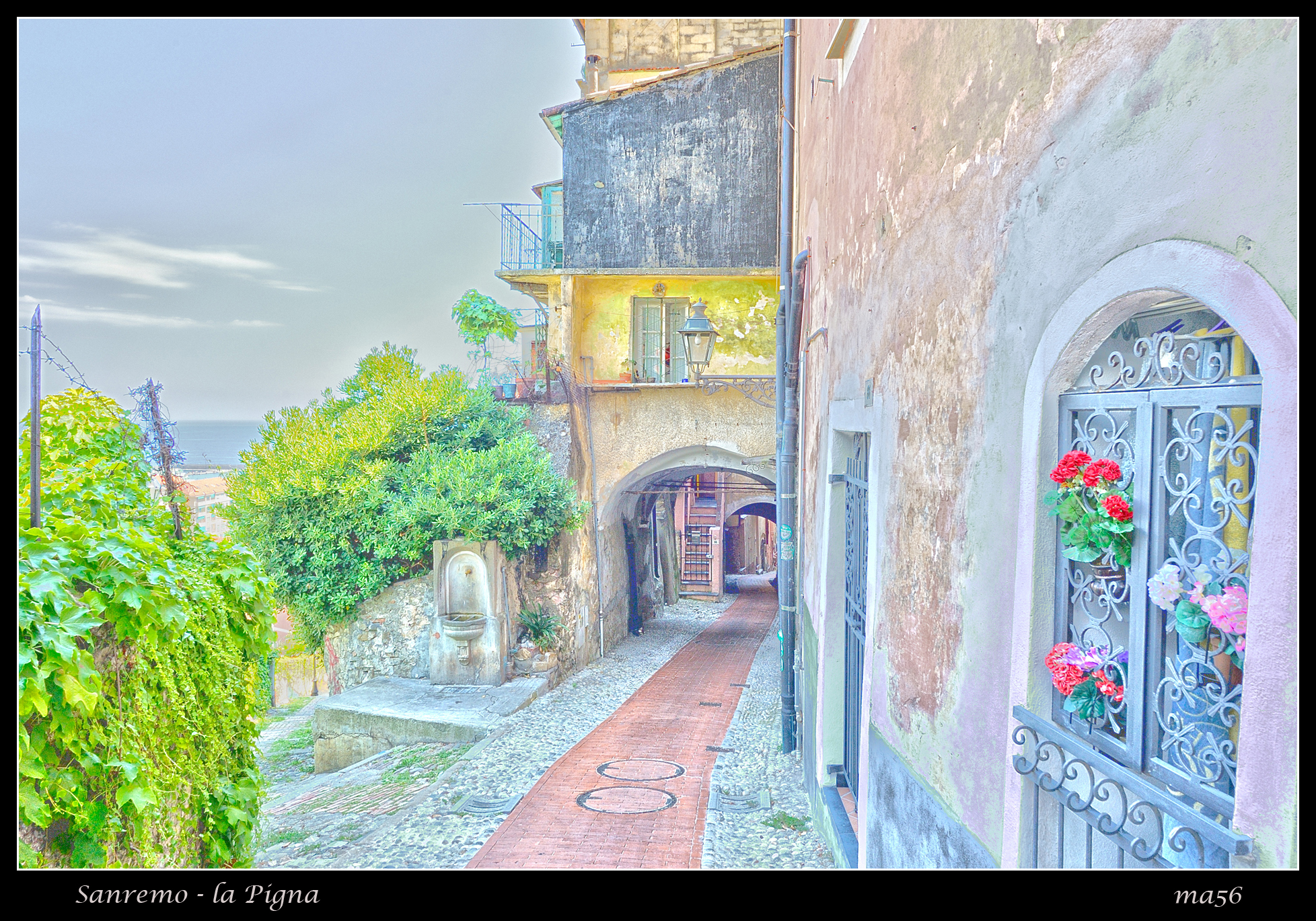 Sanremo - la Pigna (accesso alla città vecchia) HDR