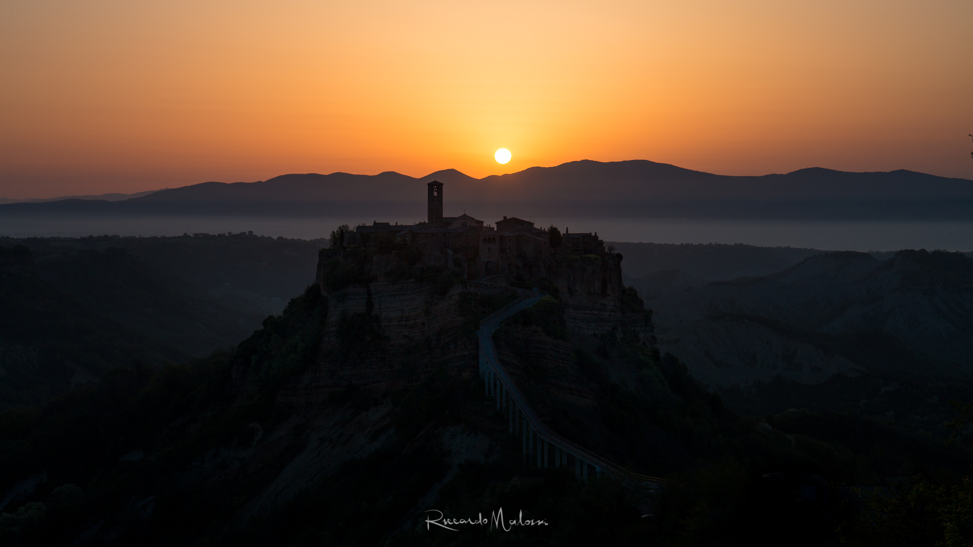 Dark side of Civita