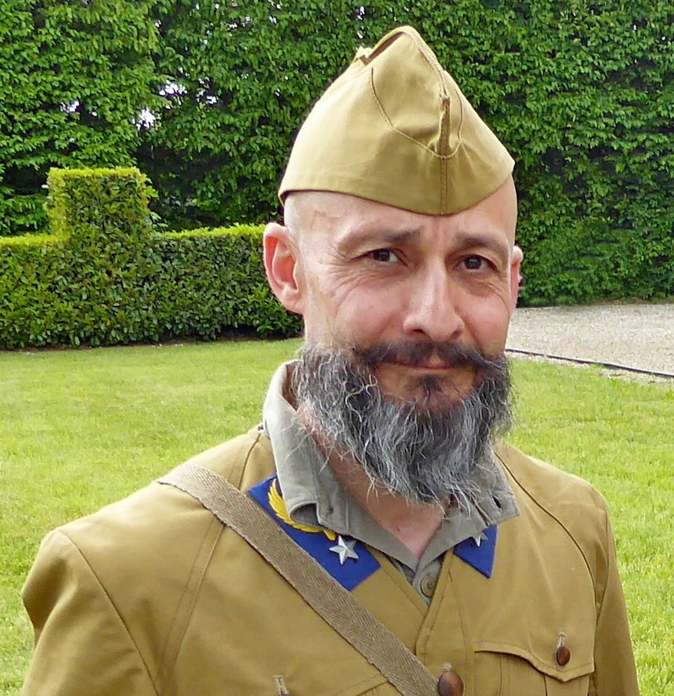 in barba alla Folgore