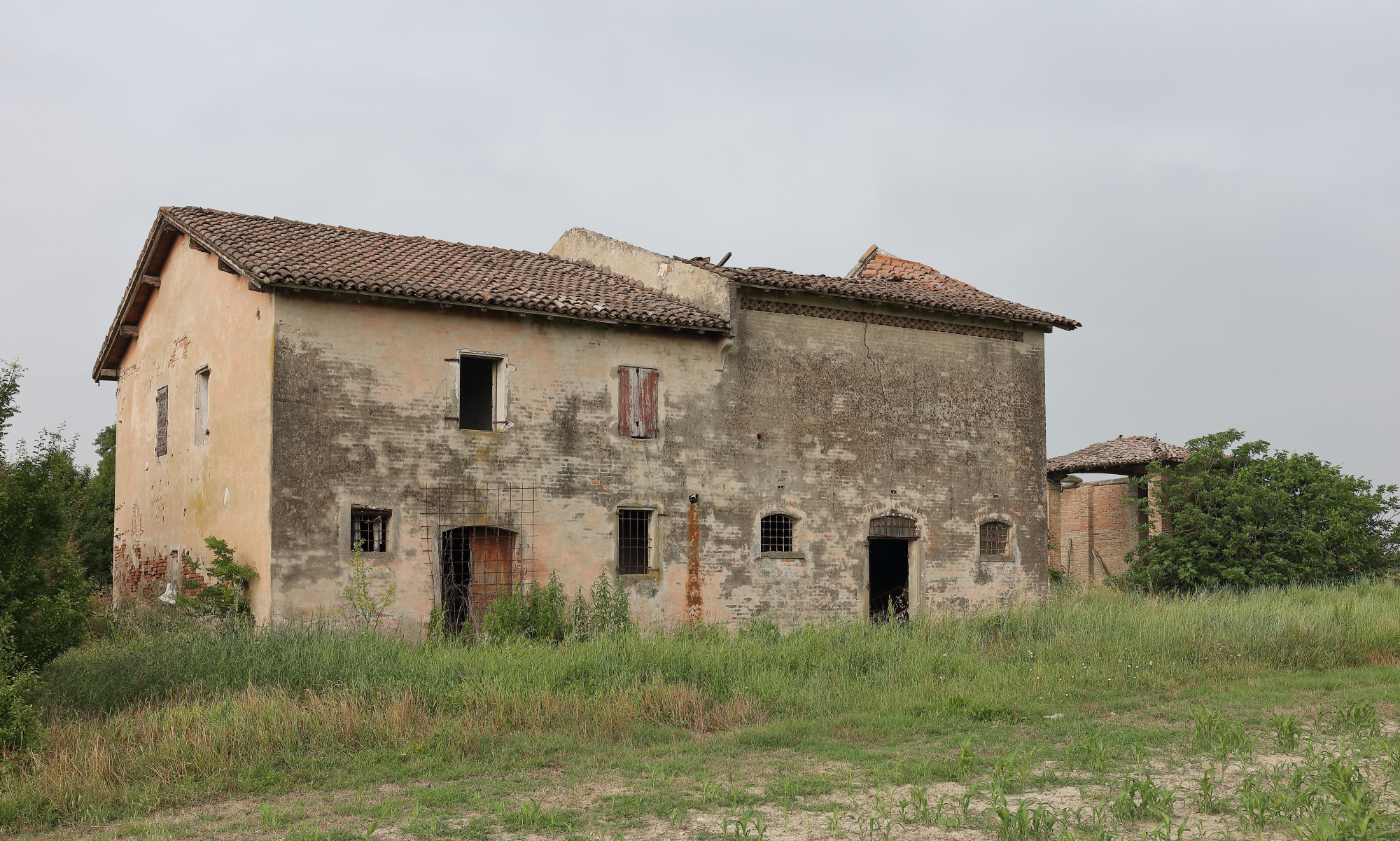 Walking (by bike) with 5DsR and 35 L 1.4 II