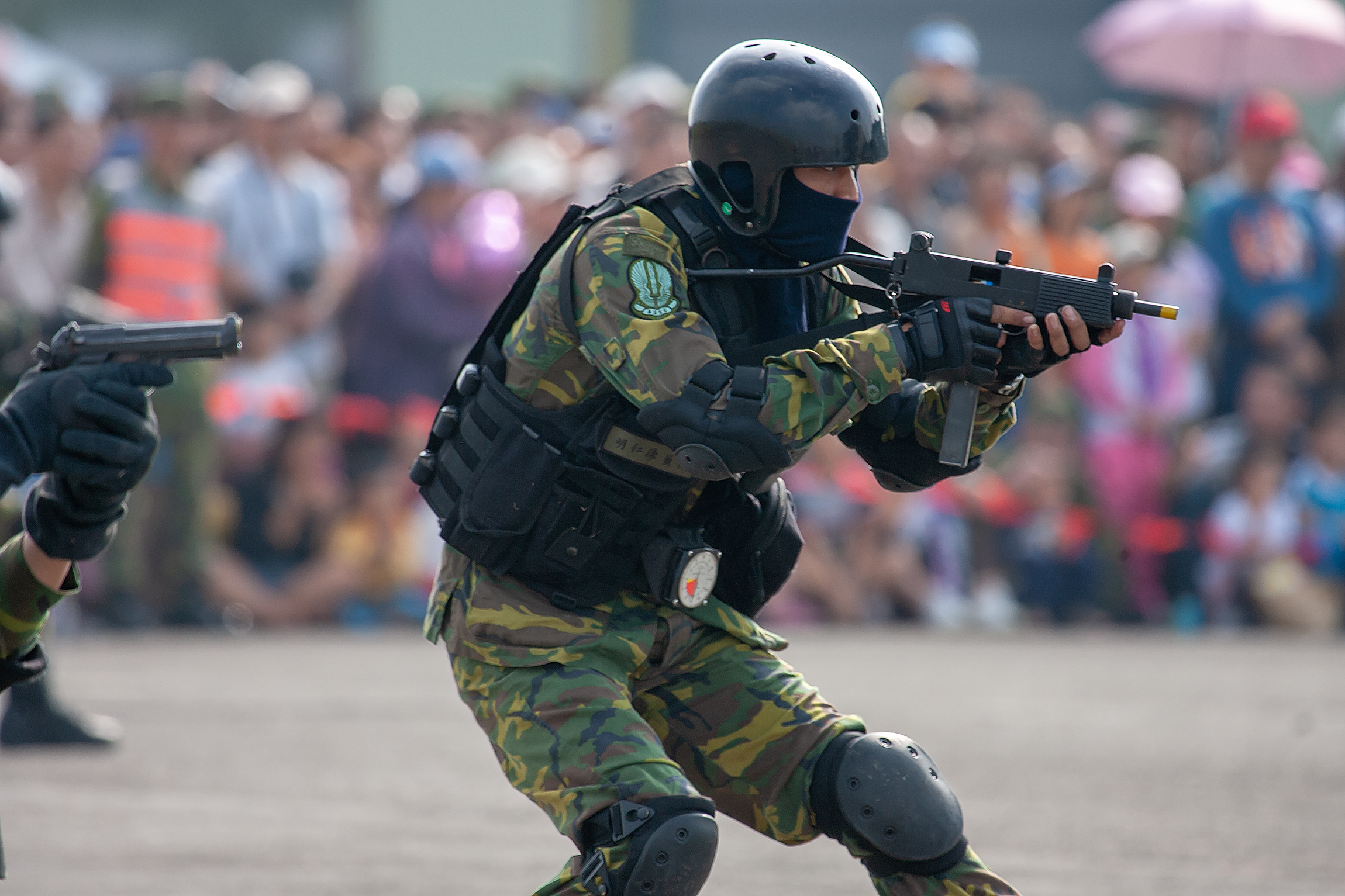 pronto per il combattimento dopo Sky Diving