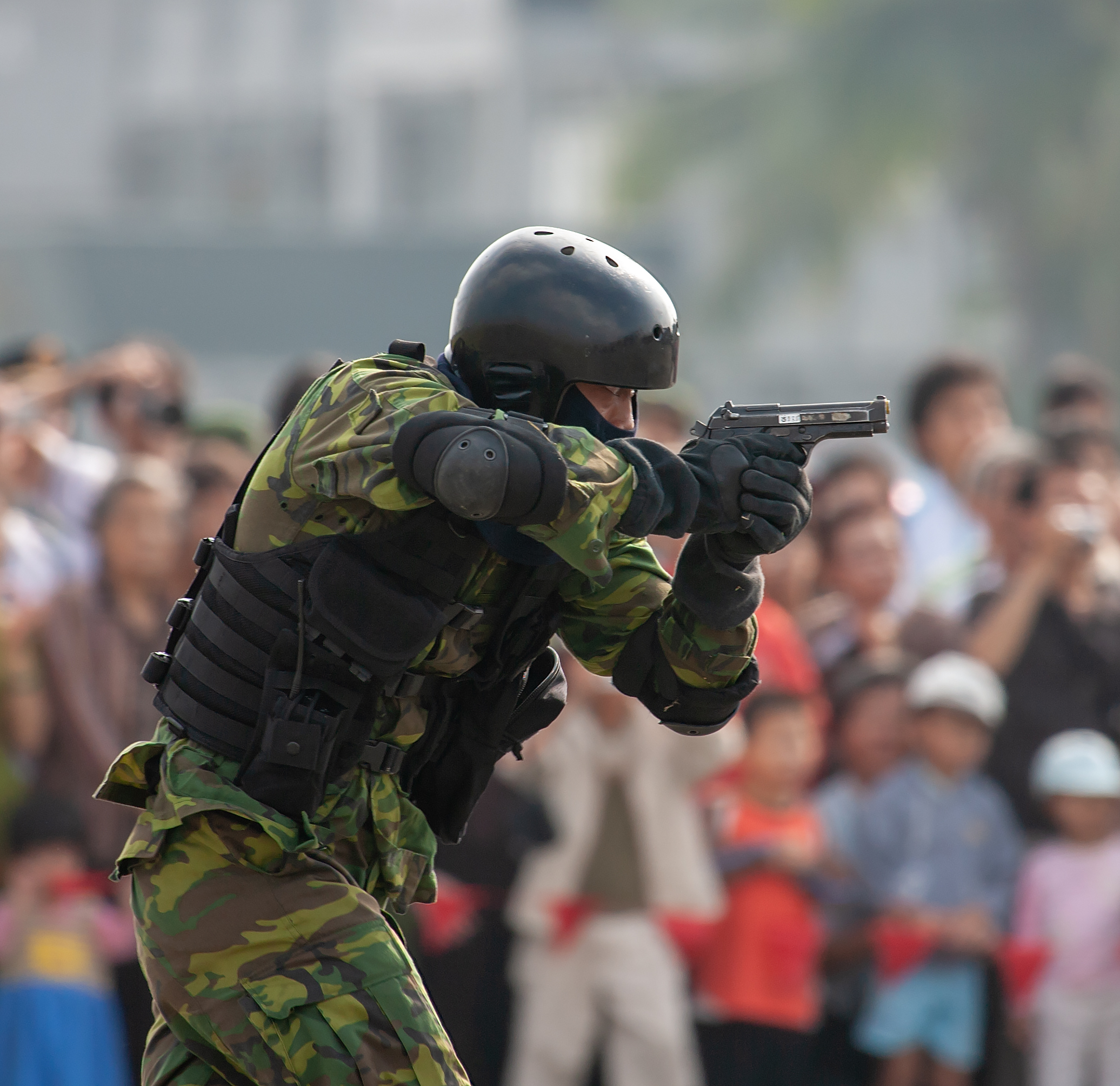 pronto per il combattimento dopo Sky Diving
