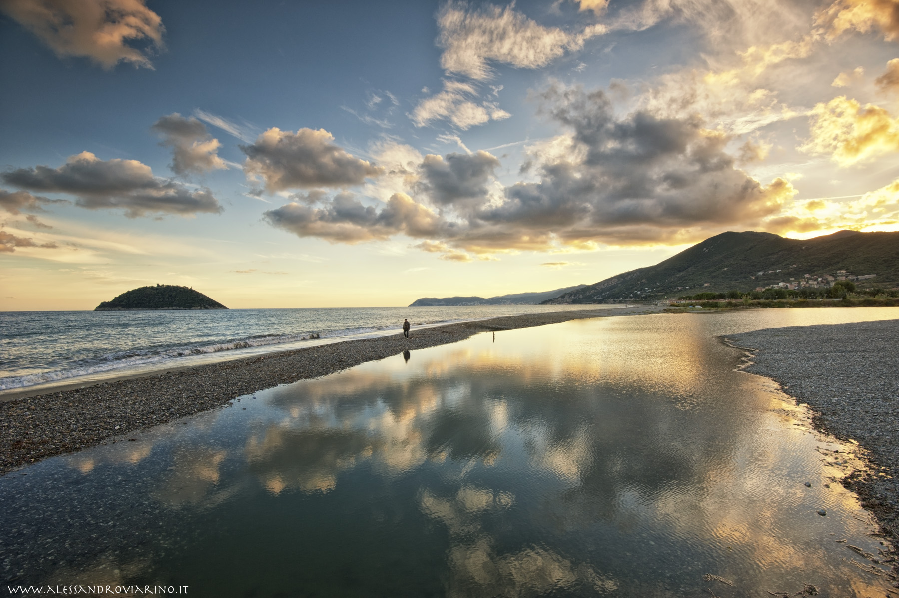 sunset, island gallinara albenga (sv)