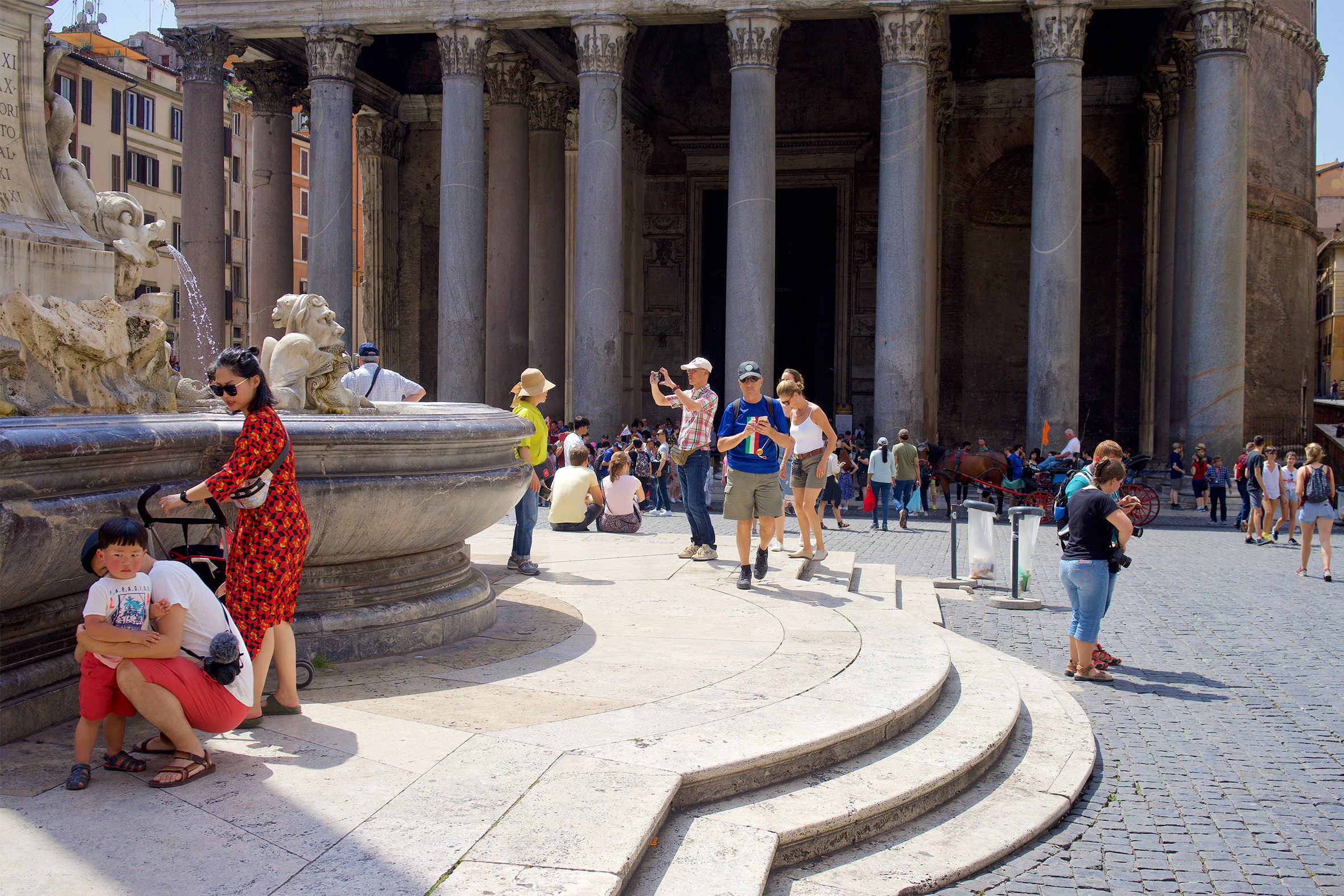 Famigliola al Pantheon