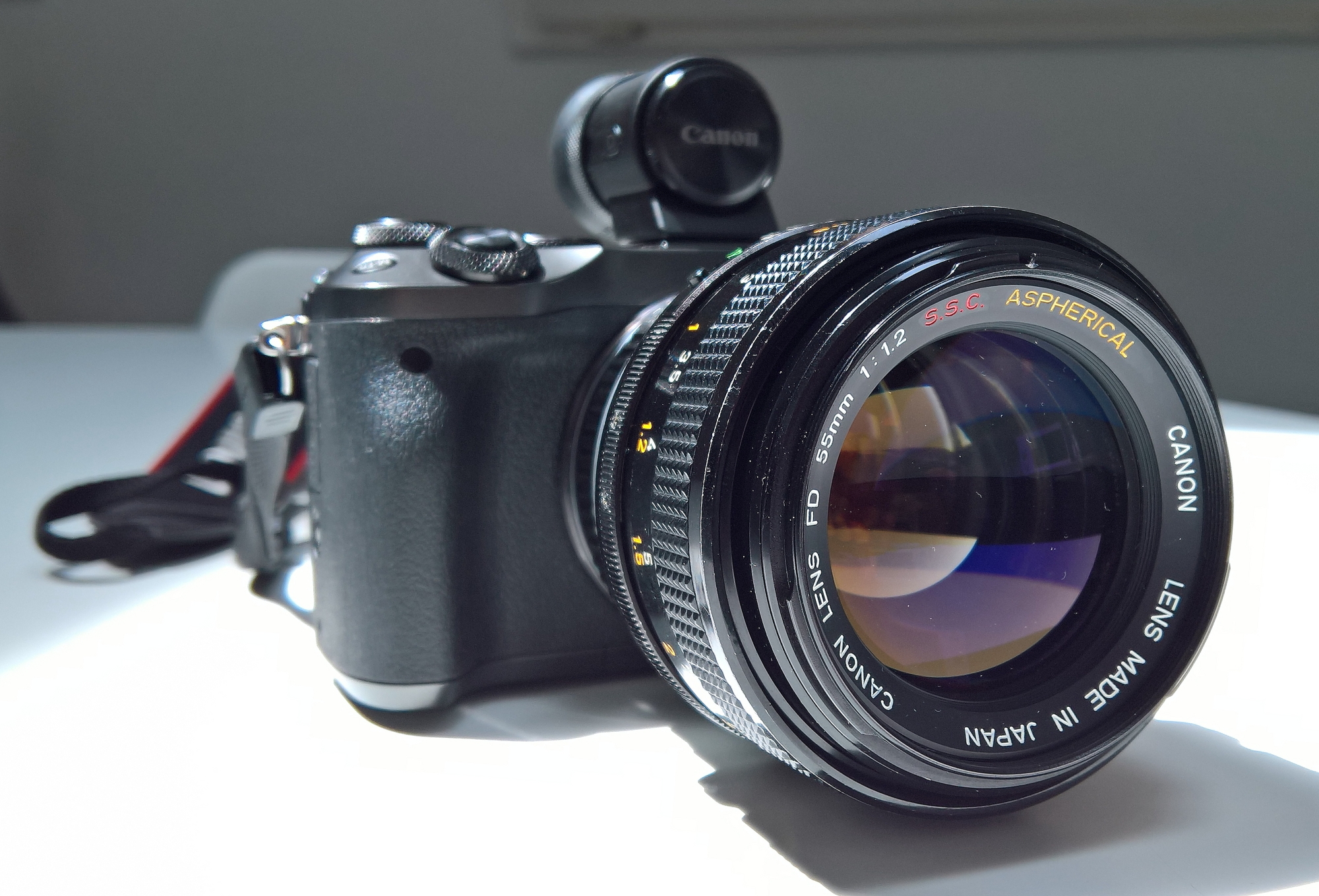 EOS M6-FD 55mm f/1.2 S.S.C. Aspherical.