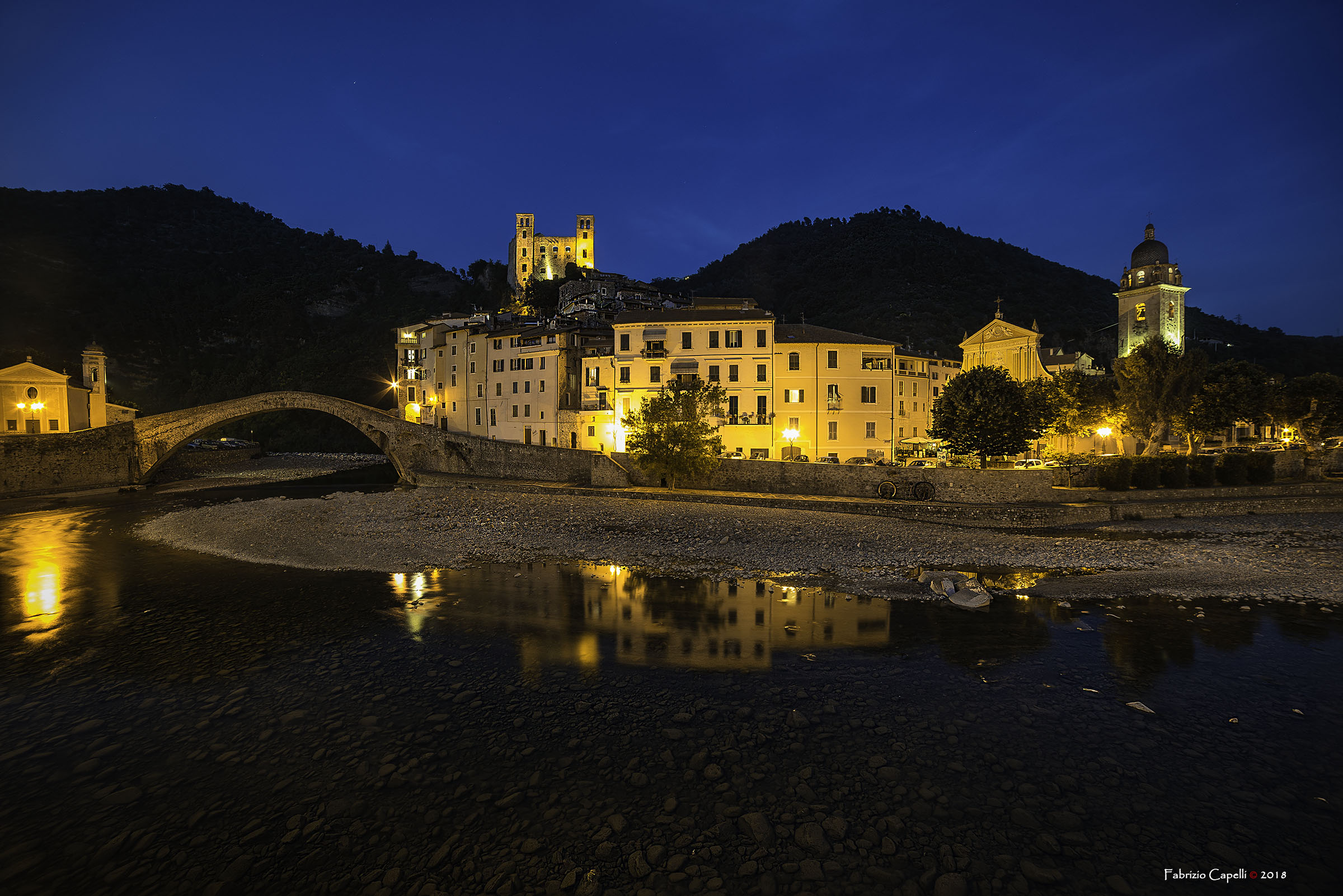 Dolceacqua ora blu