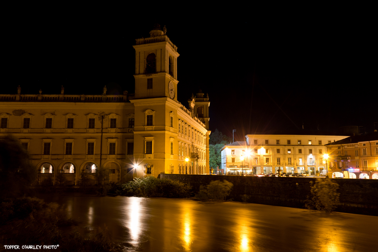 Reggia di Colorno by night