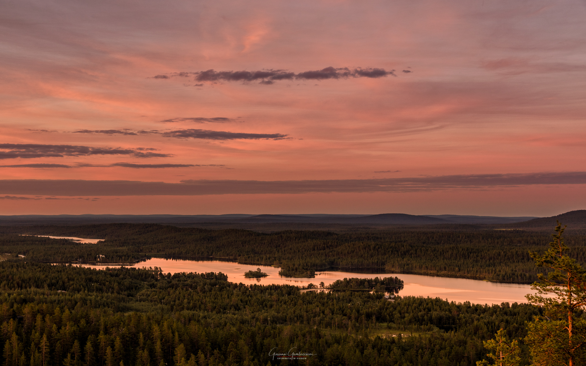 I colori della notte senza buio