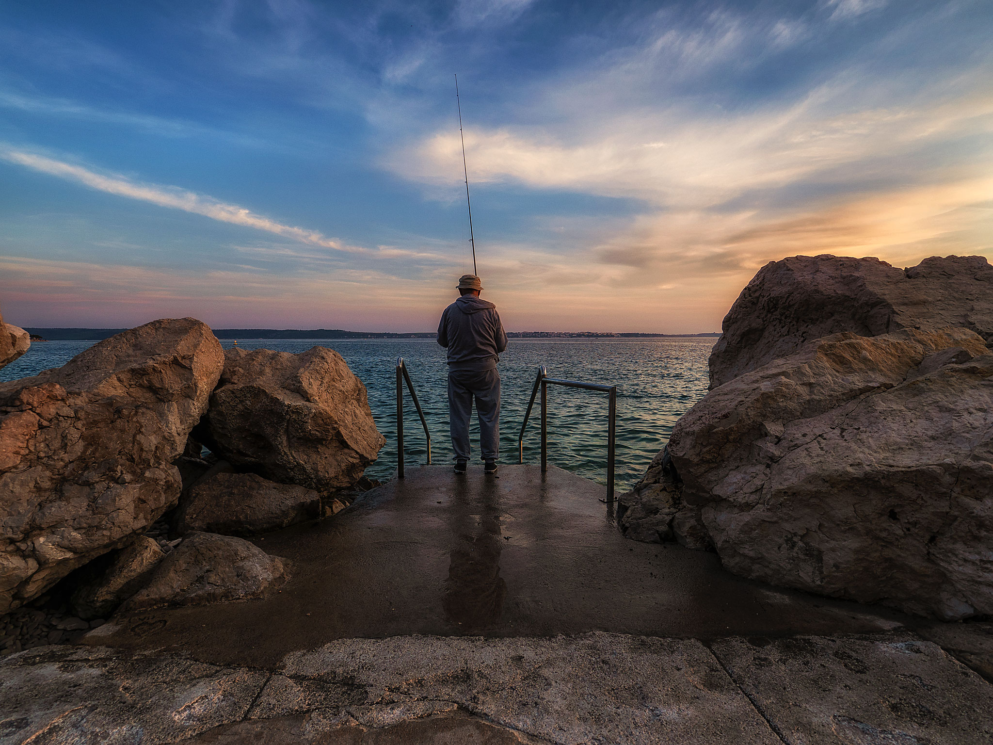 pescatore al tramonto