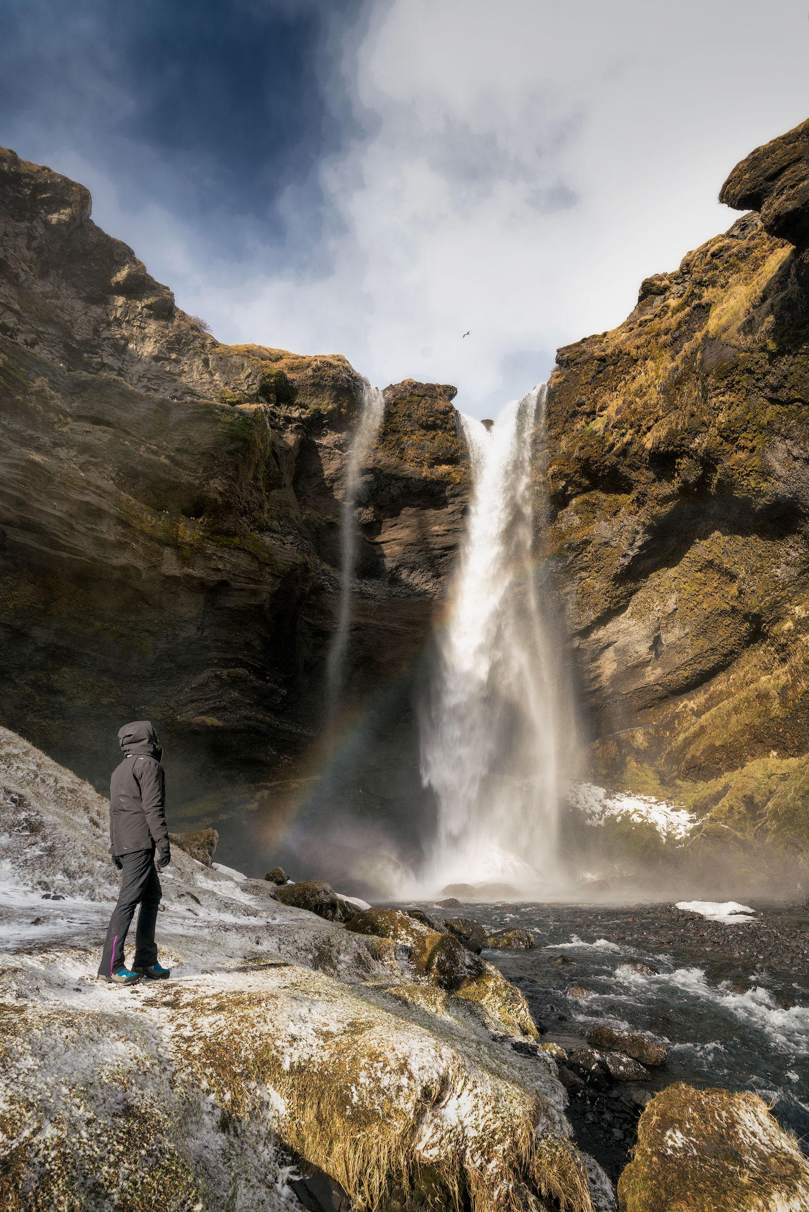 Contemplando Kvernufoss