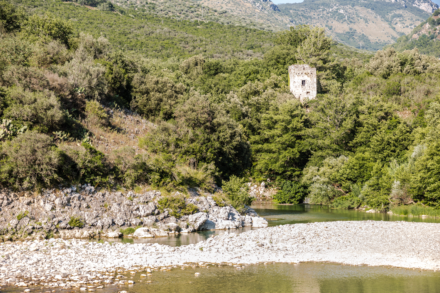 Round Stone (river Heat) Salerno.