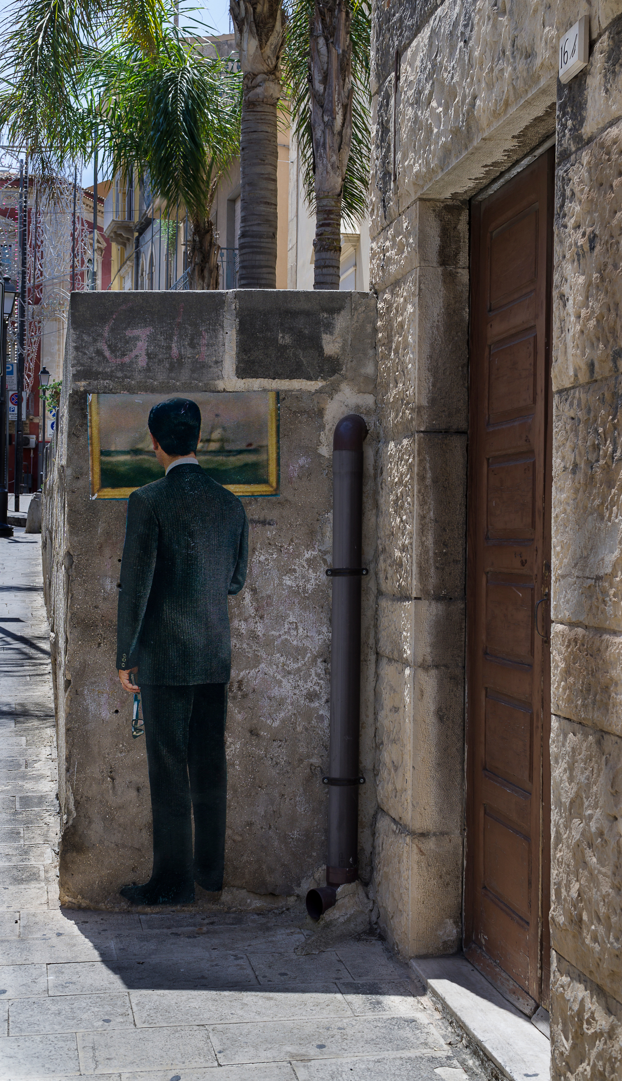 Watch the Wall........