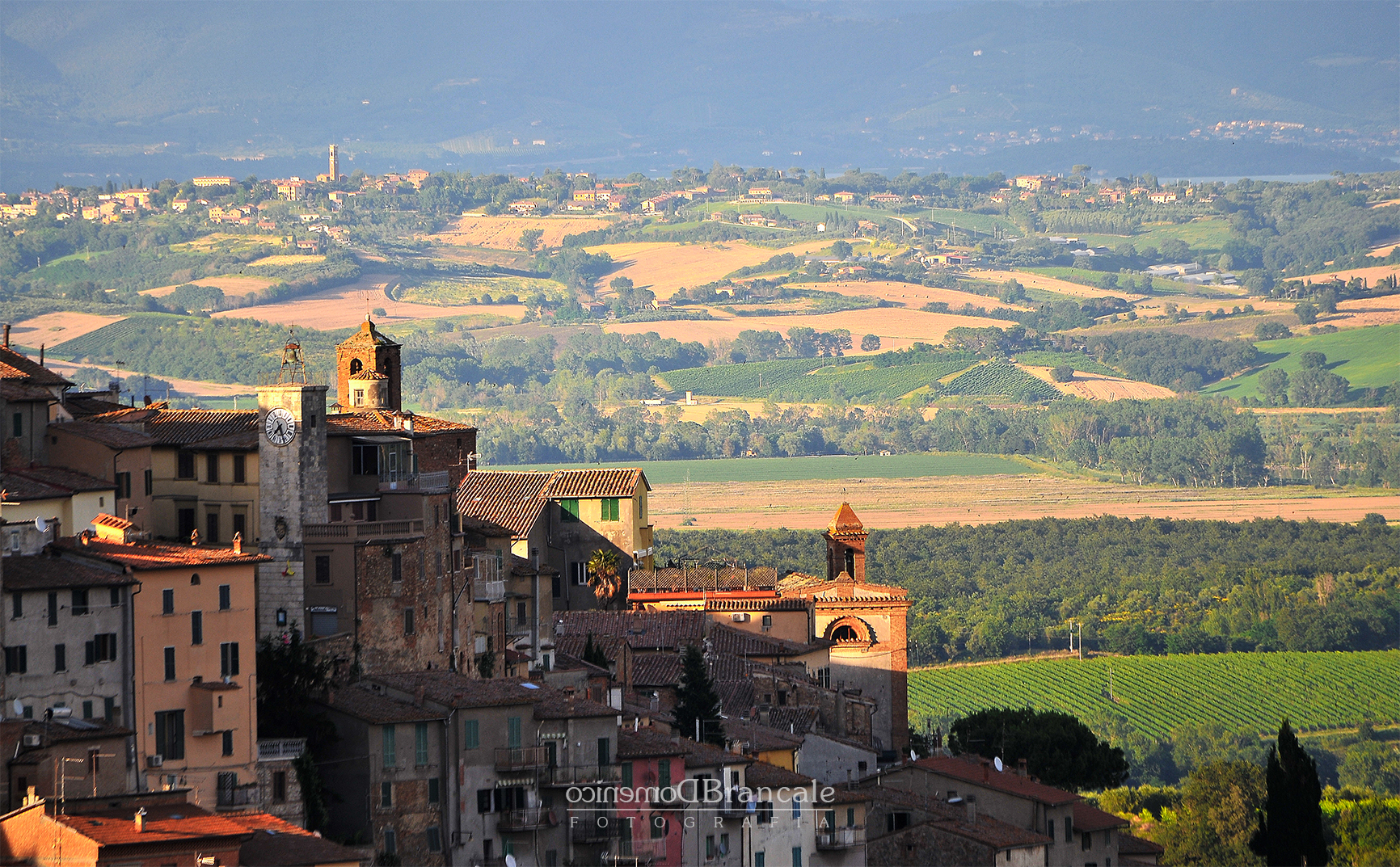 Chianciano.. A window on the Val di Chiana