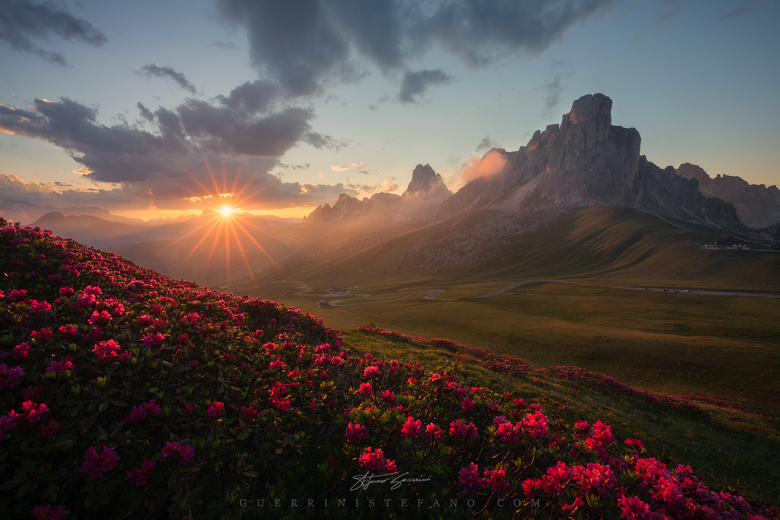 Golden Hour-Passo Giau