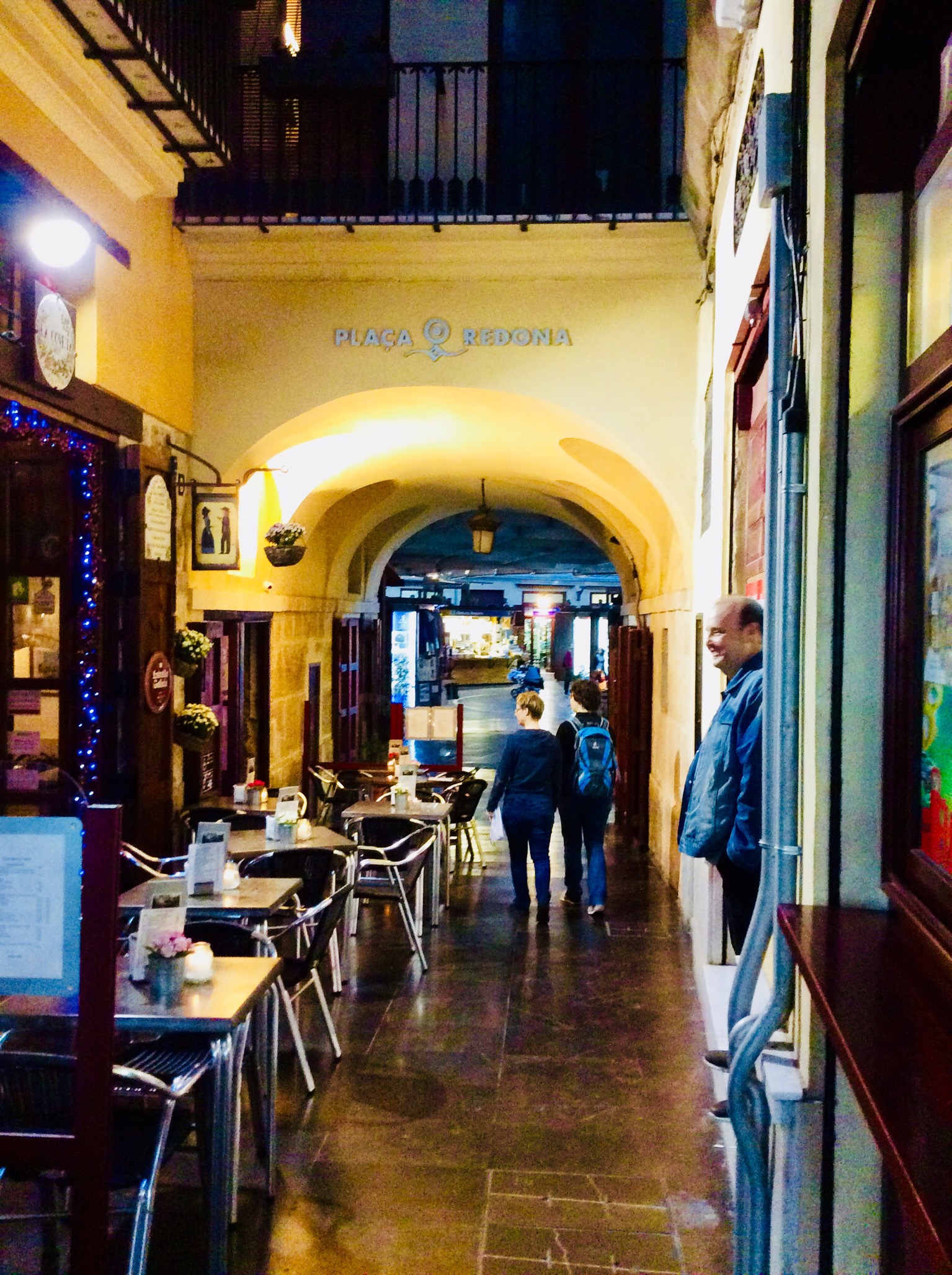 Valencia.   Piazza redona