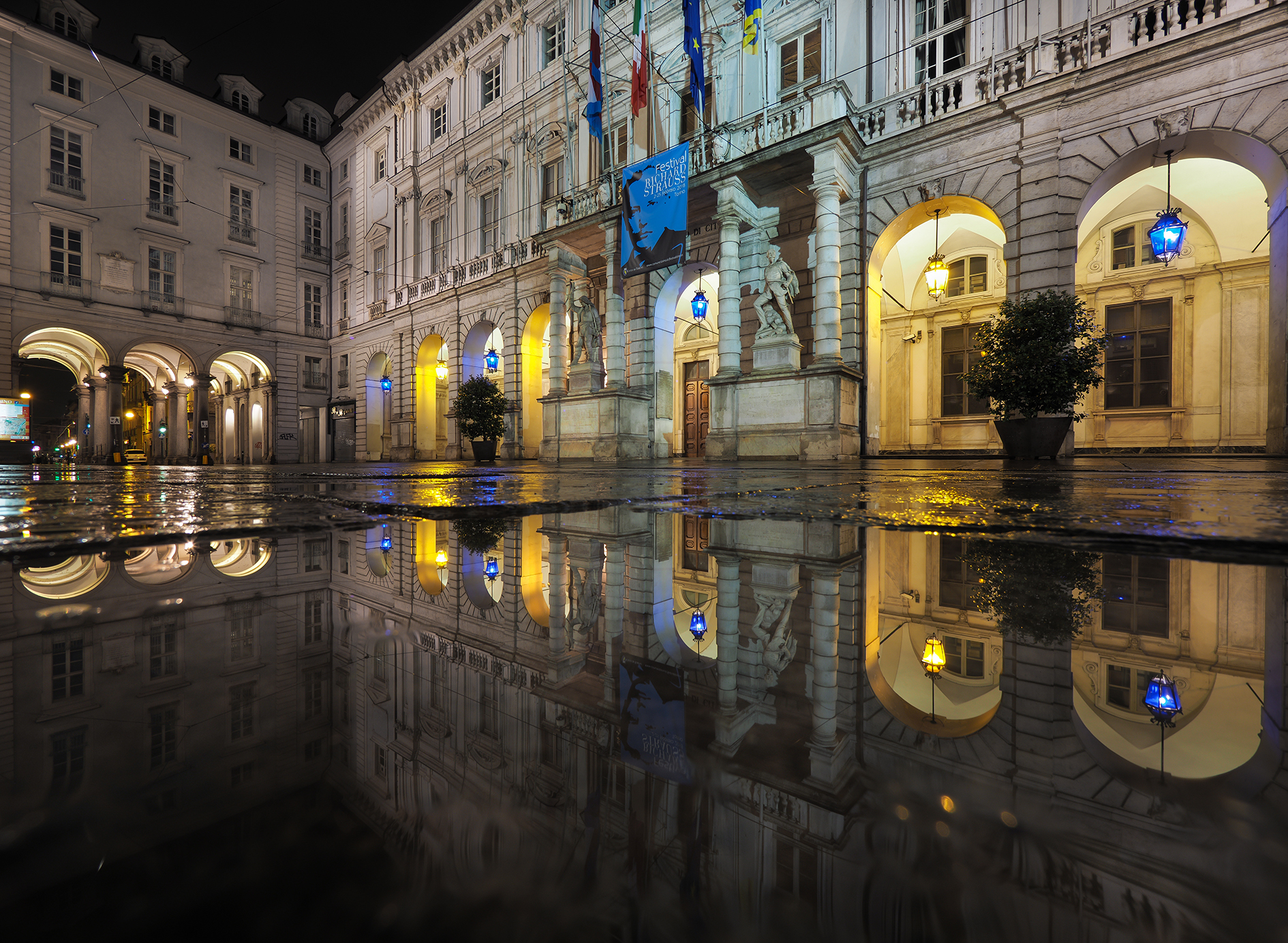 Piazza Palazzo di Città