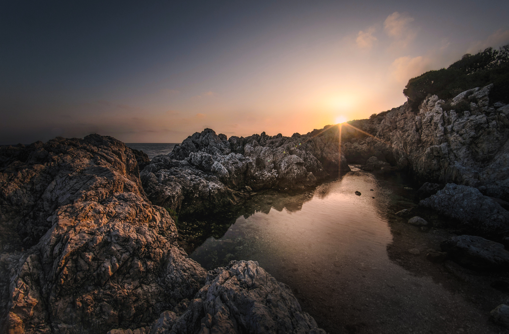 Luce sulla scogliera