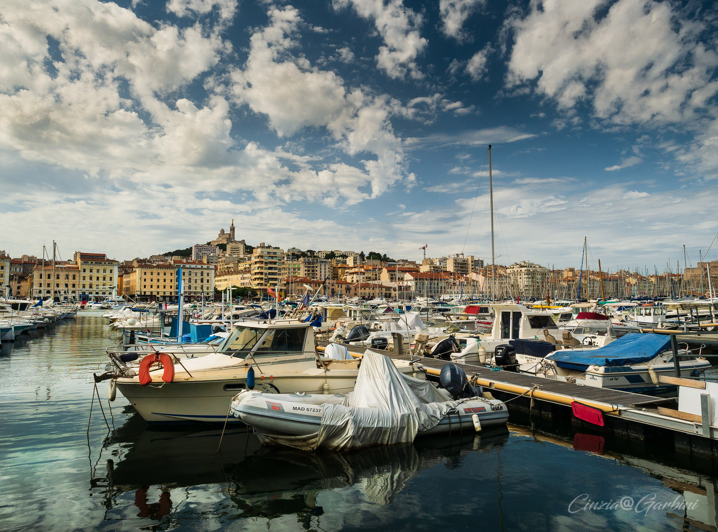 scorcio del porto di Marsiglia