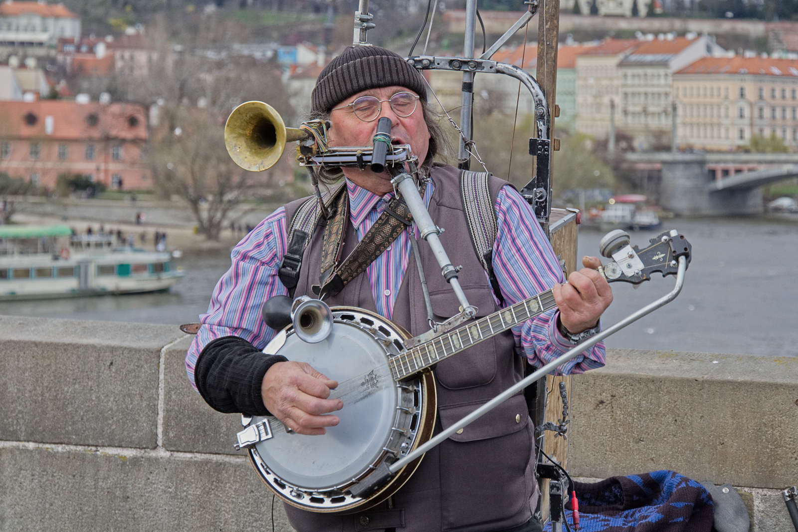 Banjo player and more...