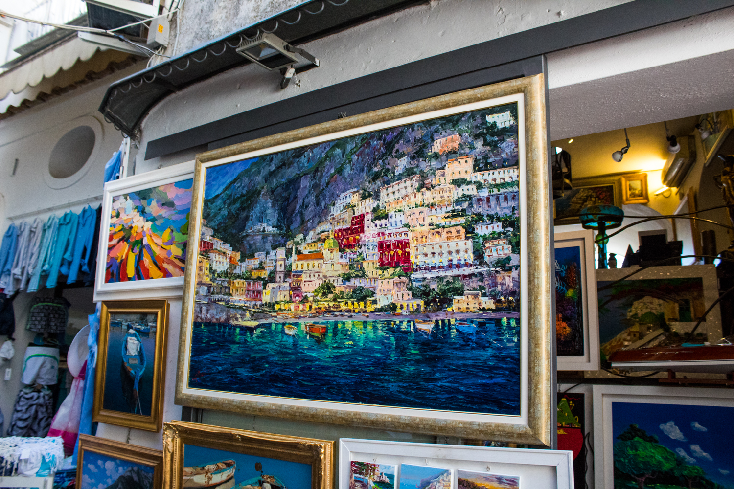There are spectacular things to do around Positano.