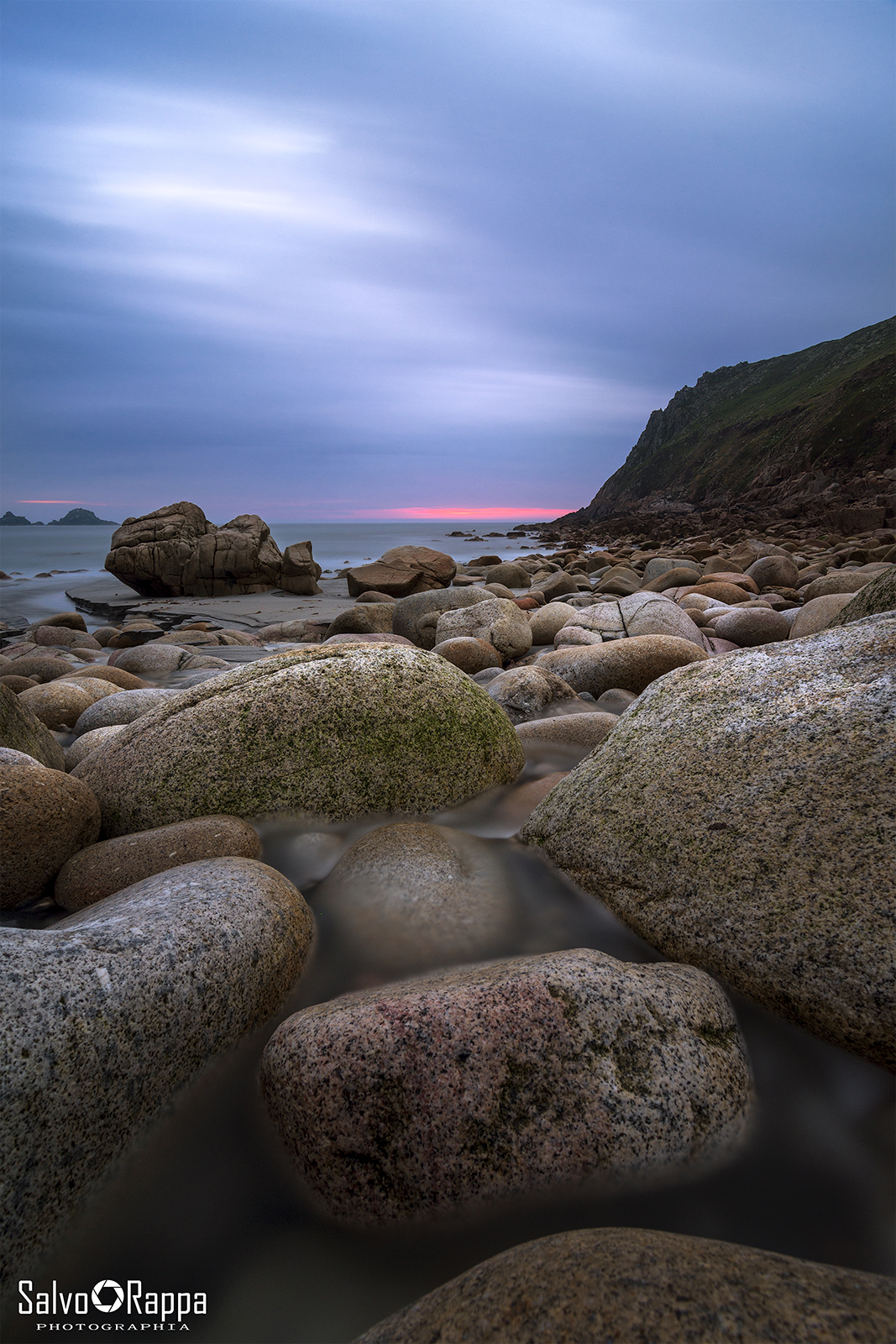 Porth Nanven Beach ,la spiaggia dalle uova di dinosauro