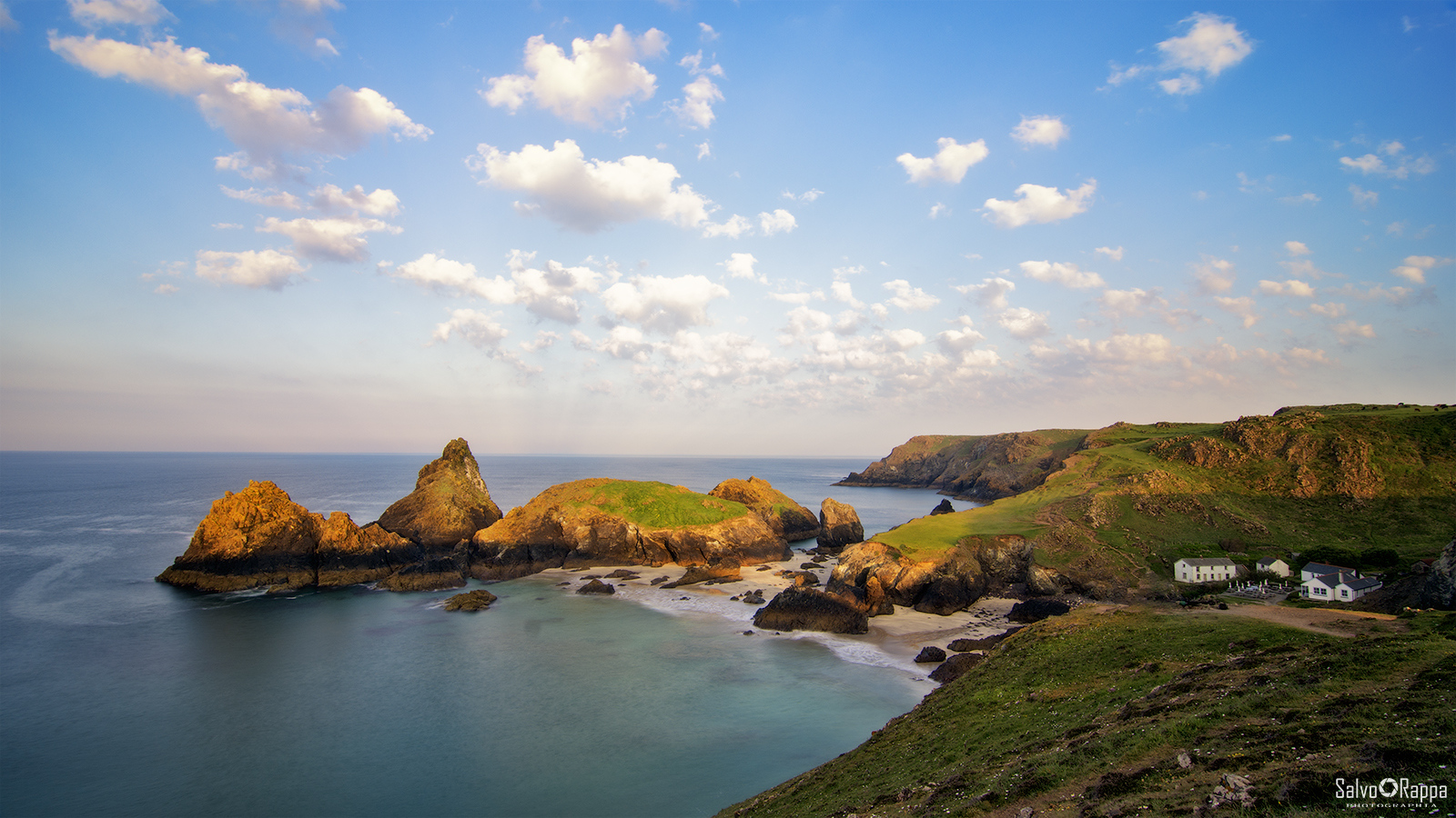 La baia di Kyance Cove