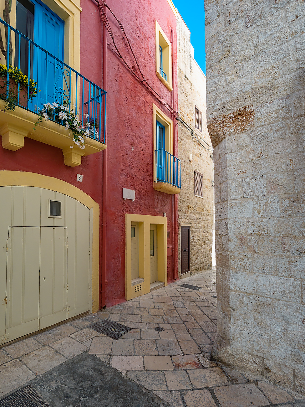Tra le strade di Polignano