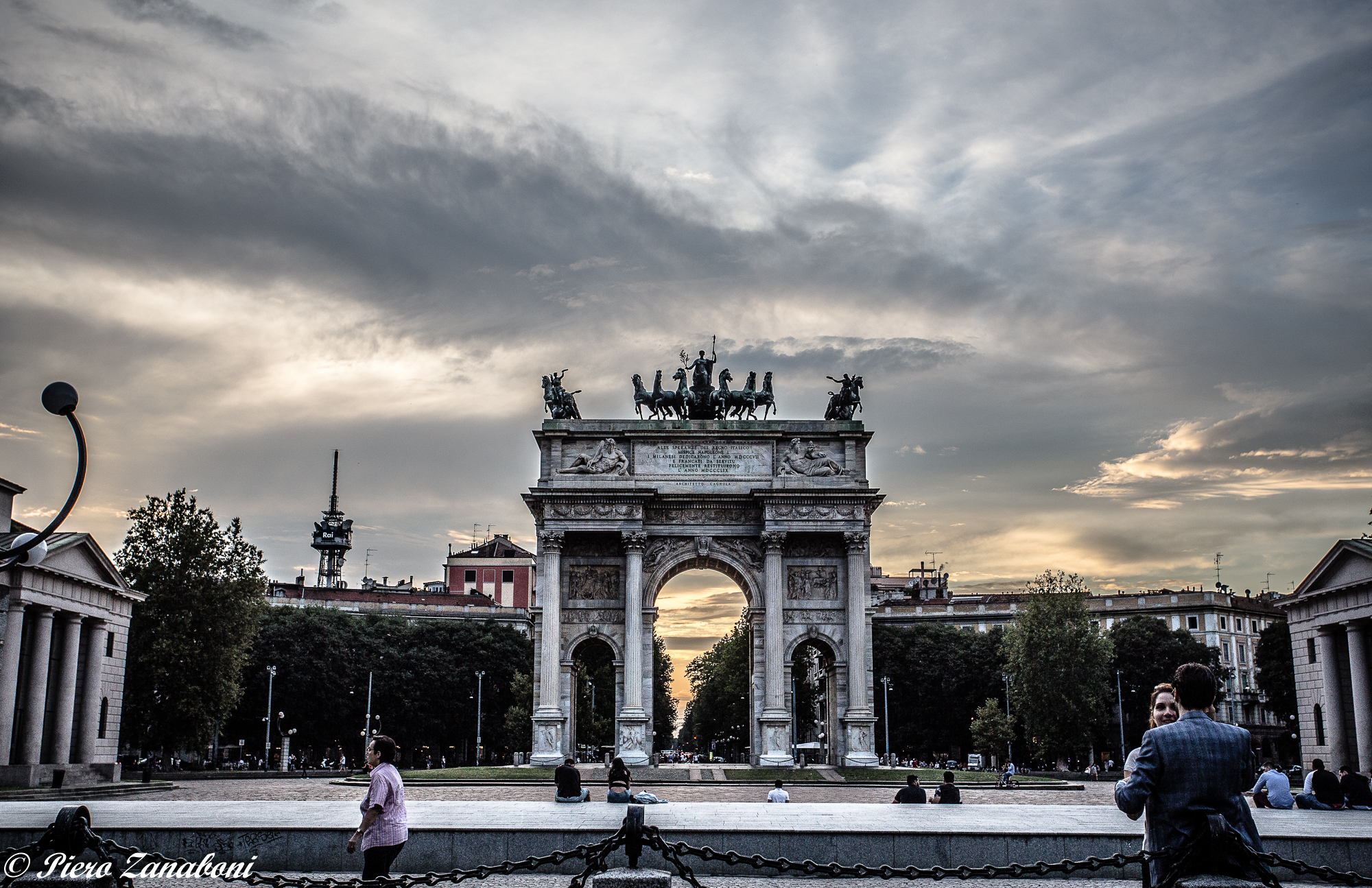 Feelings under the Arch of peace