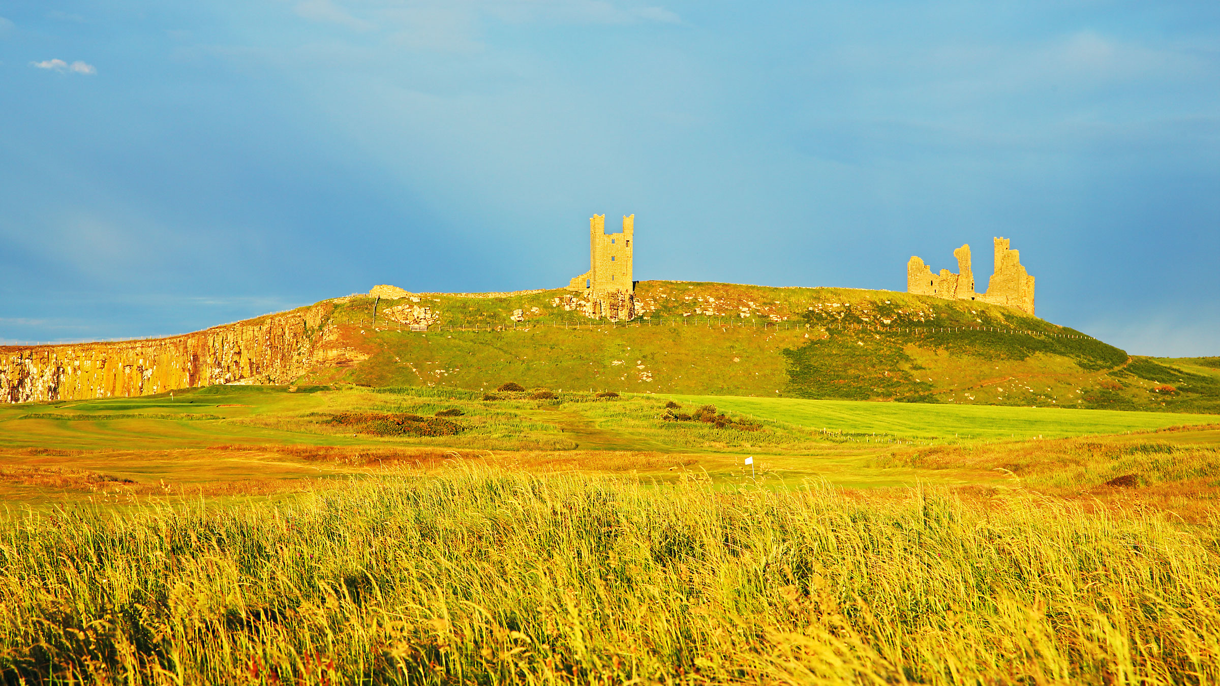 Dunstanburgh Castle. al tramonto