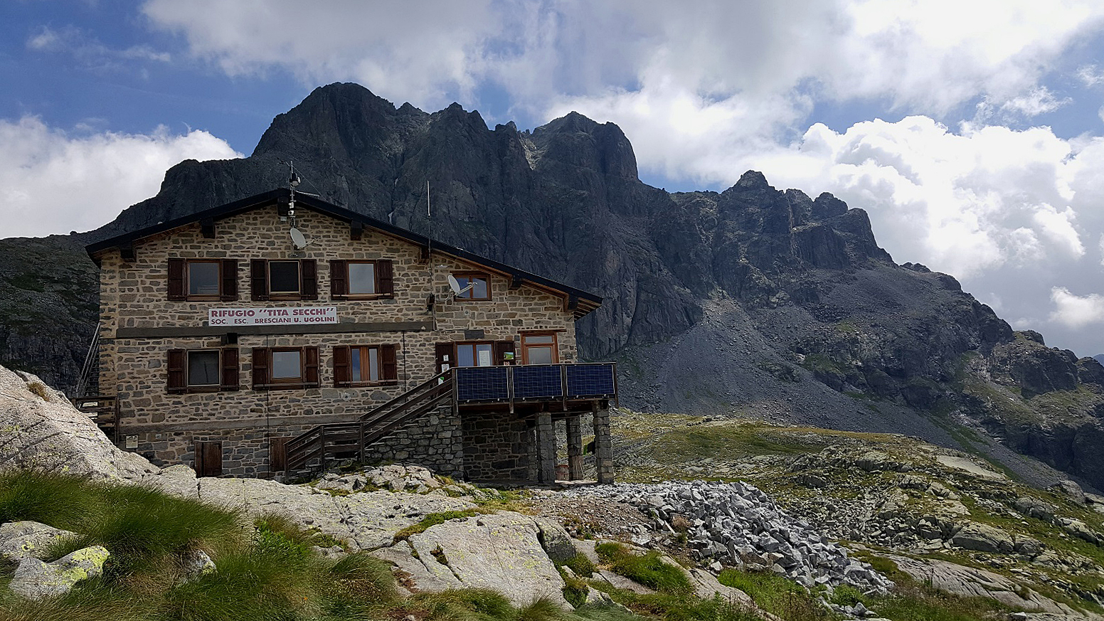 Cornone di Blumone con rifugio Tita Secchi