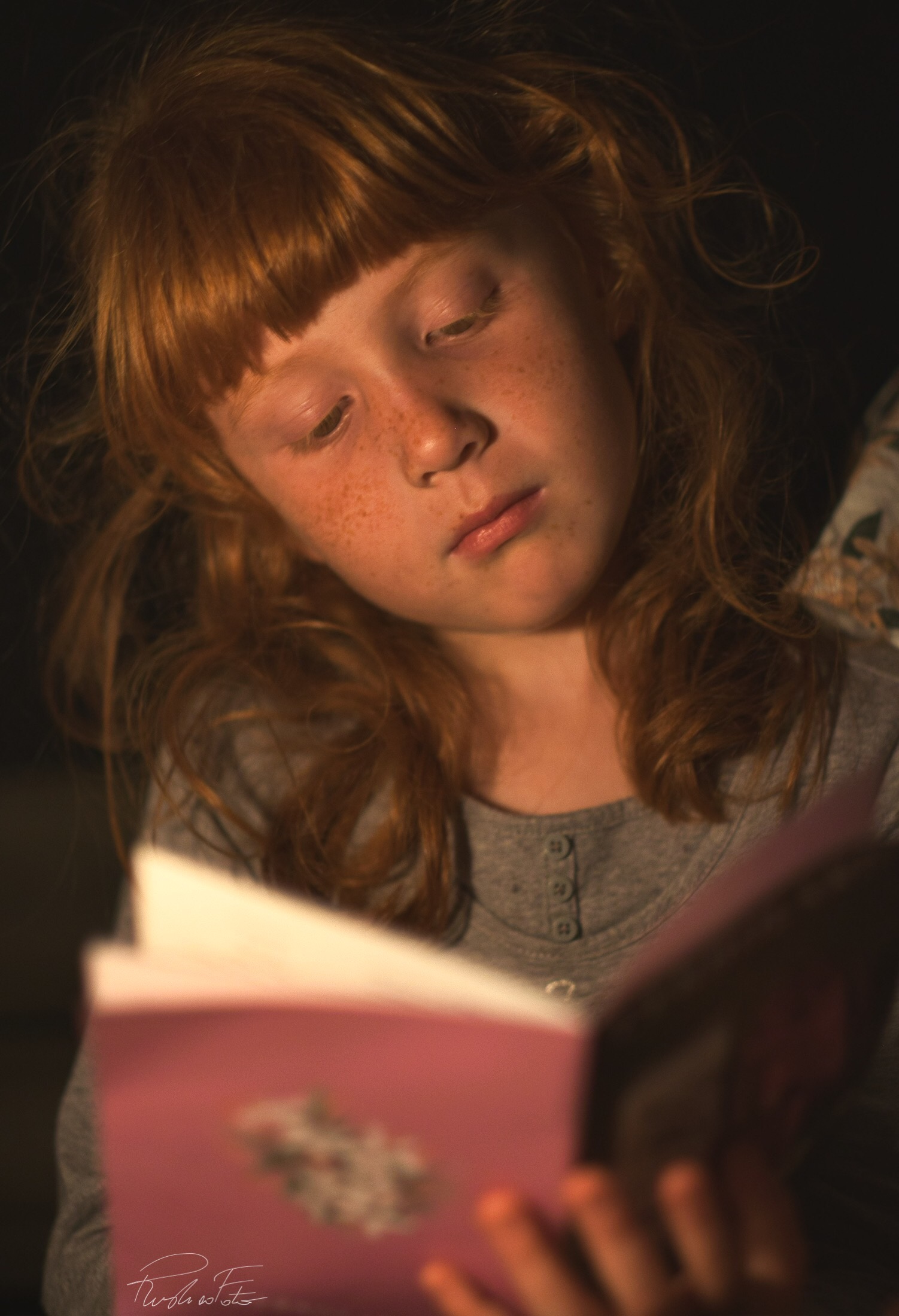 Rosso nell'oscuritá