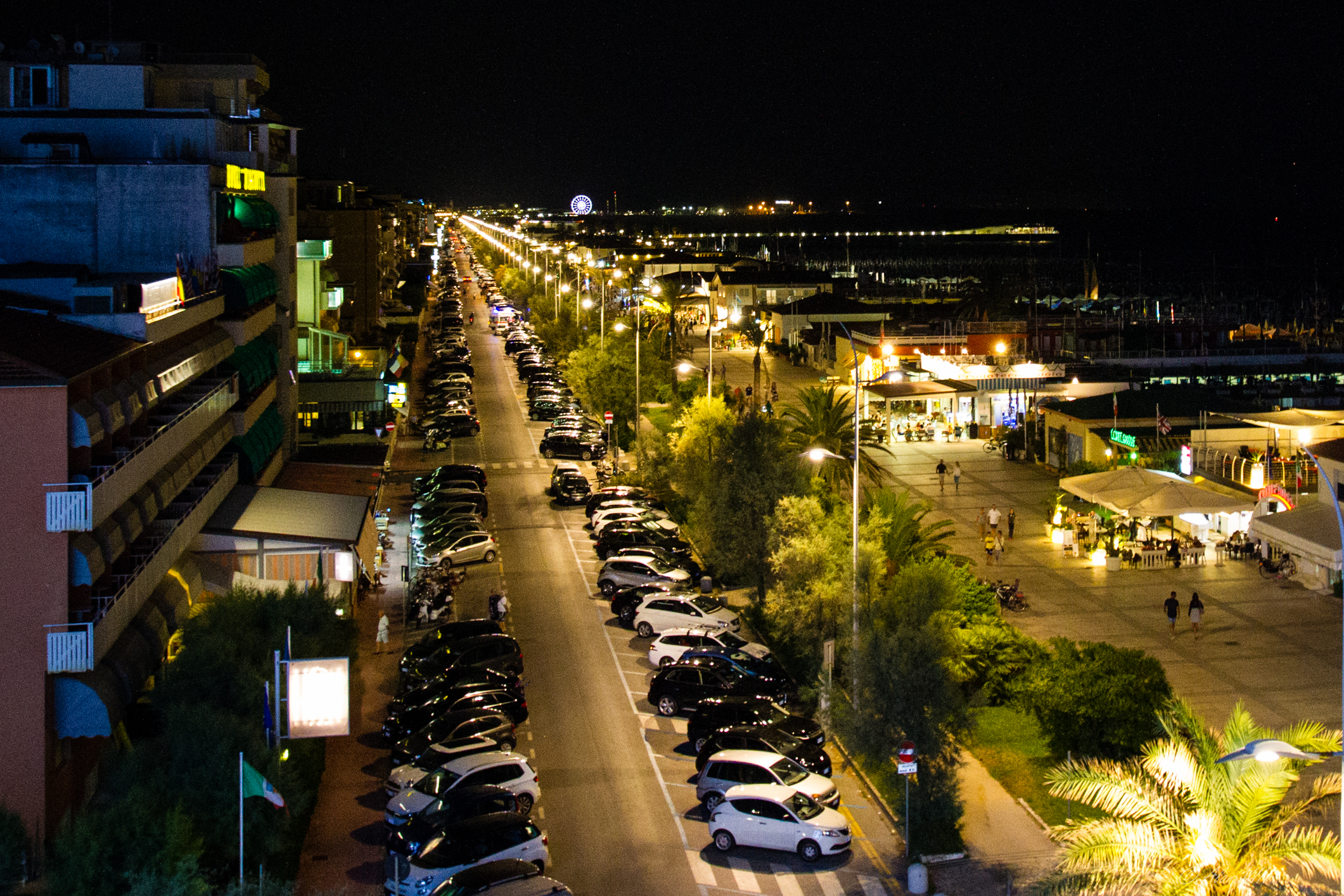 Sopra la ruota del Lido di Camaiore