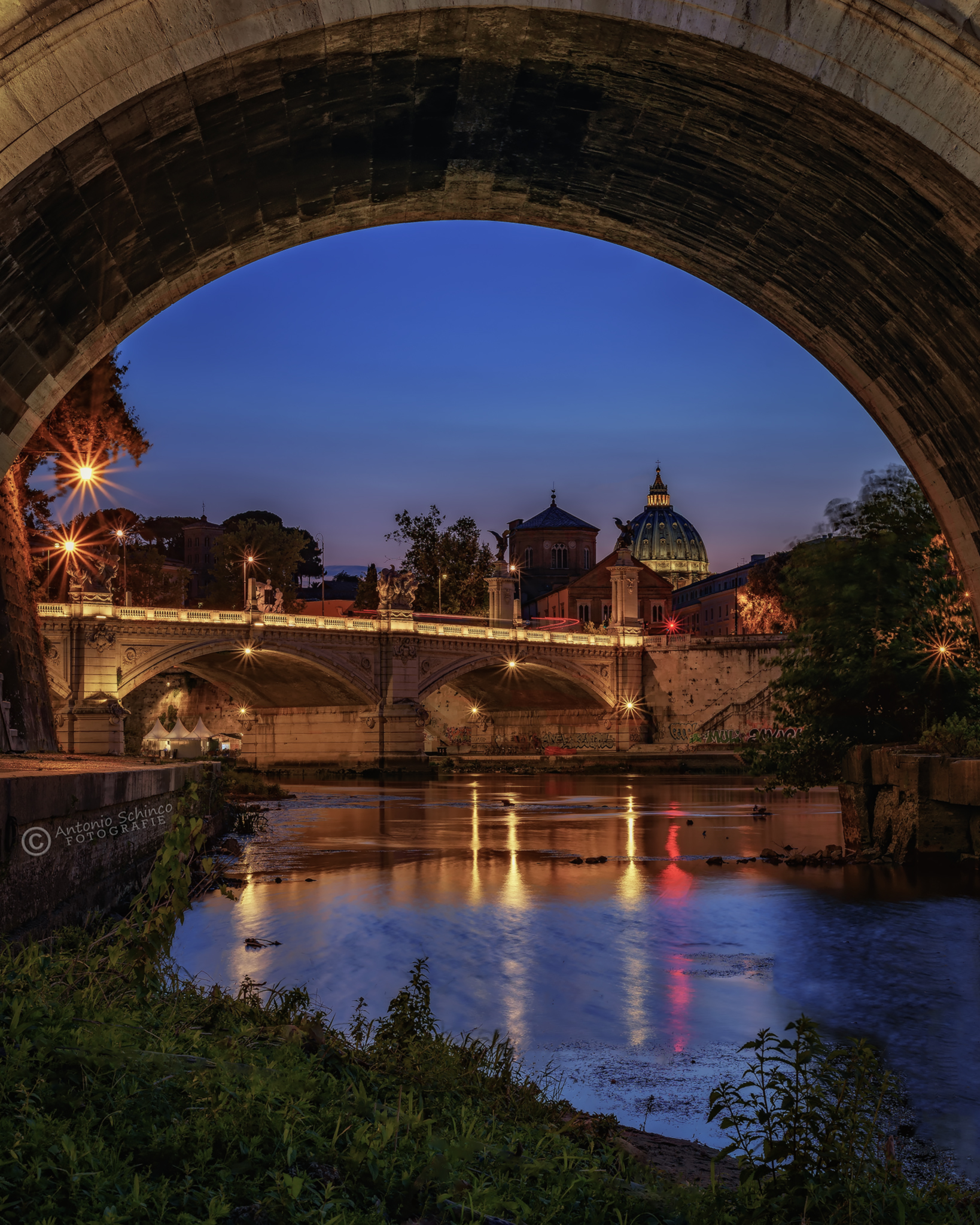 Crepuscolo Sotto L'Arco