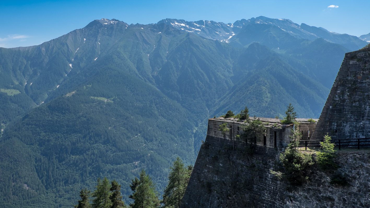 The fort of the Valleys