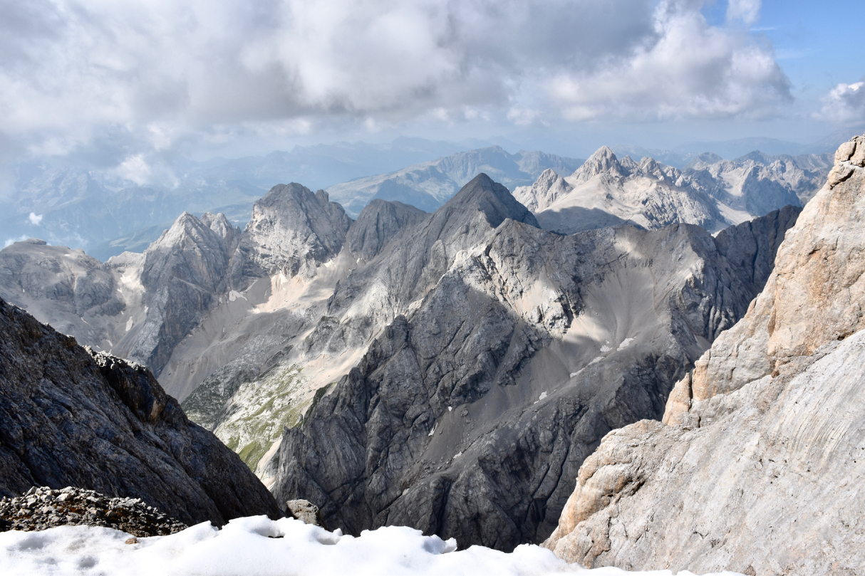 Vsta da Marmolada verso il gruppo Vernel