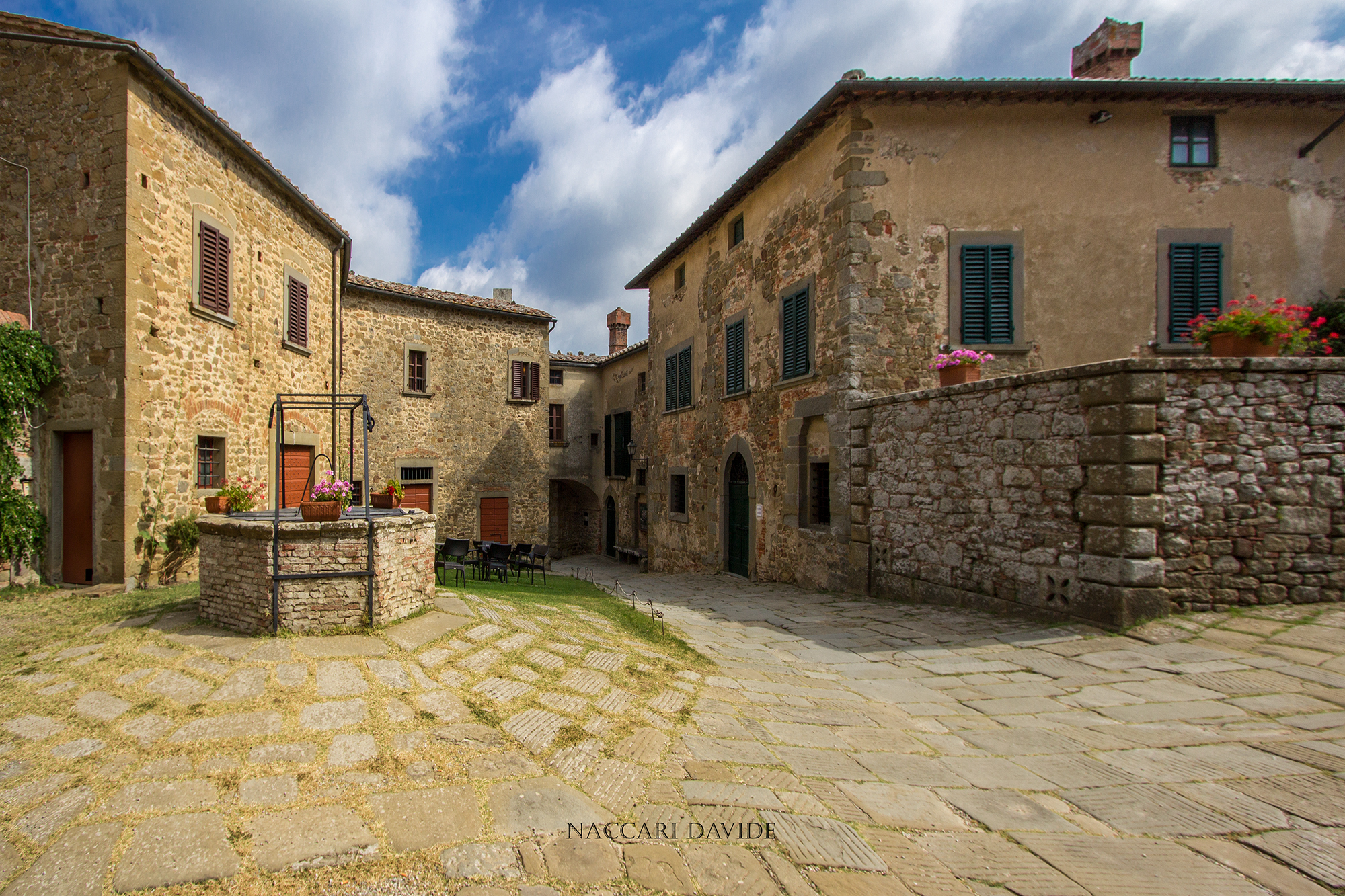Castello di Gargonza - Il Borgo Fortificato
