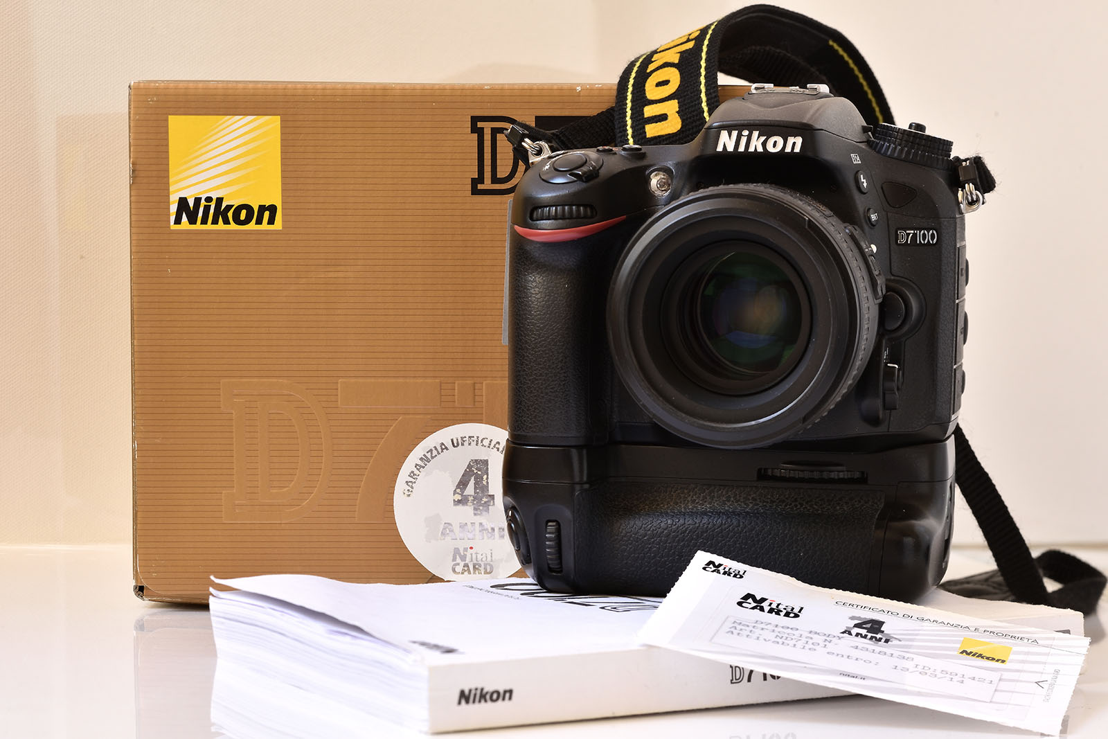 Nikon 7100
