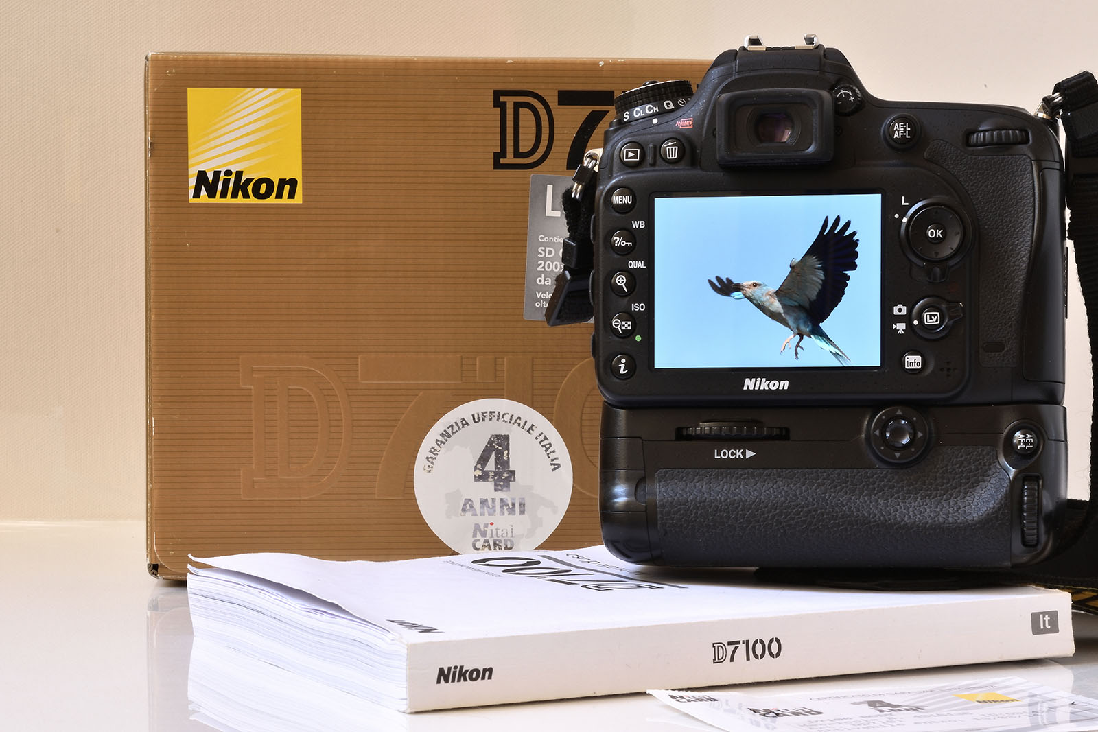 Nikon 7100