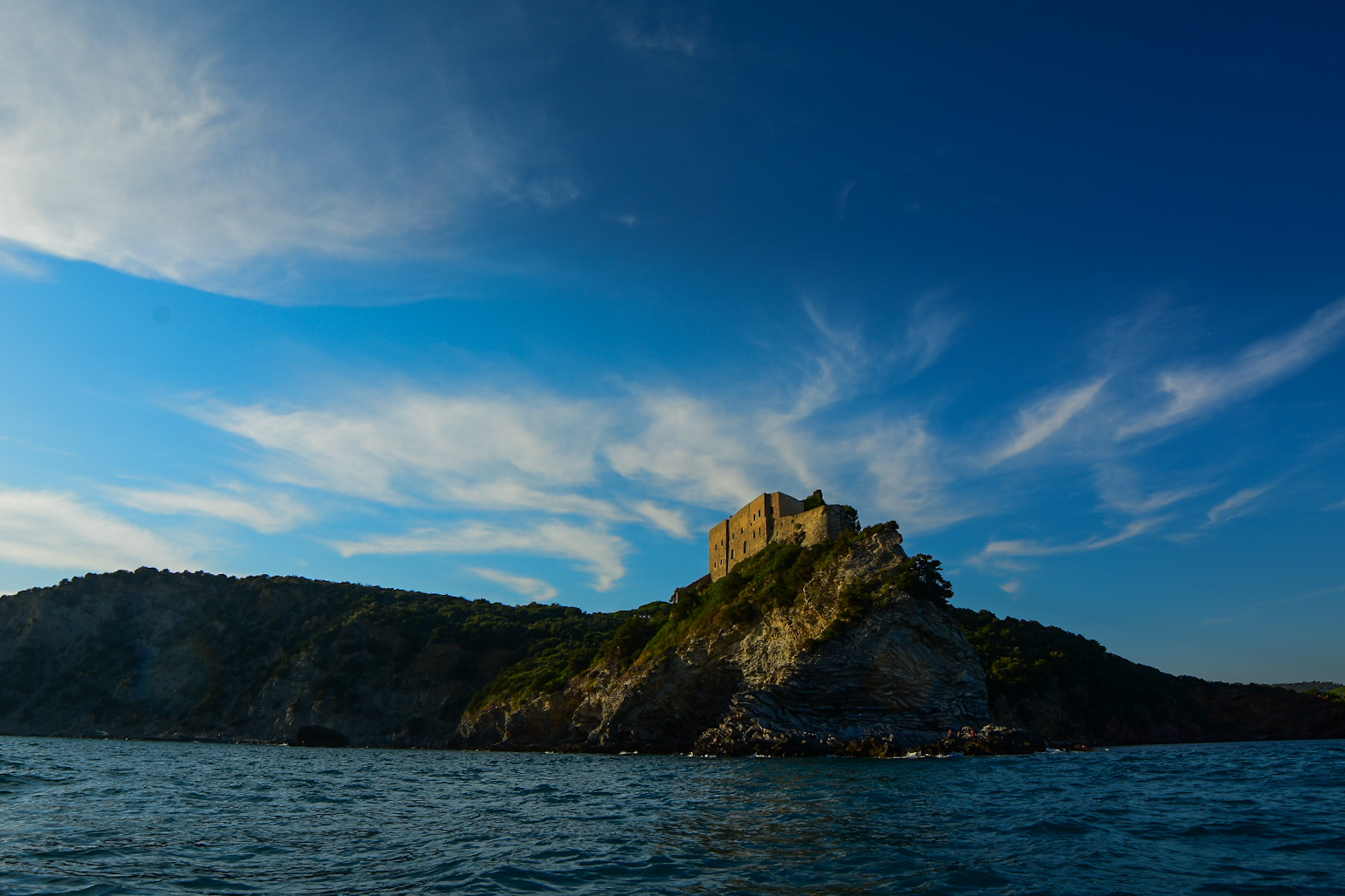 Sailing under the cliff