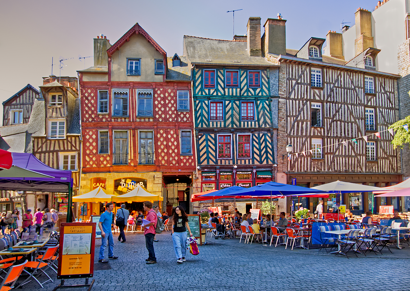 Place Sainte-Anne-RENNES