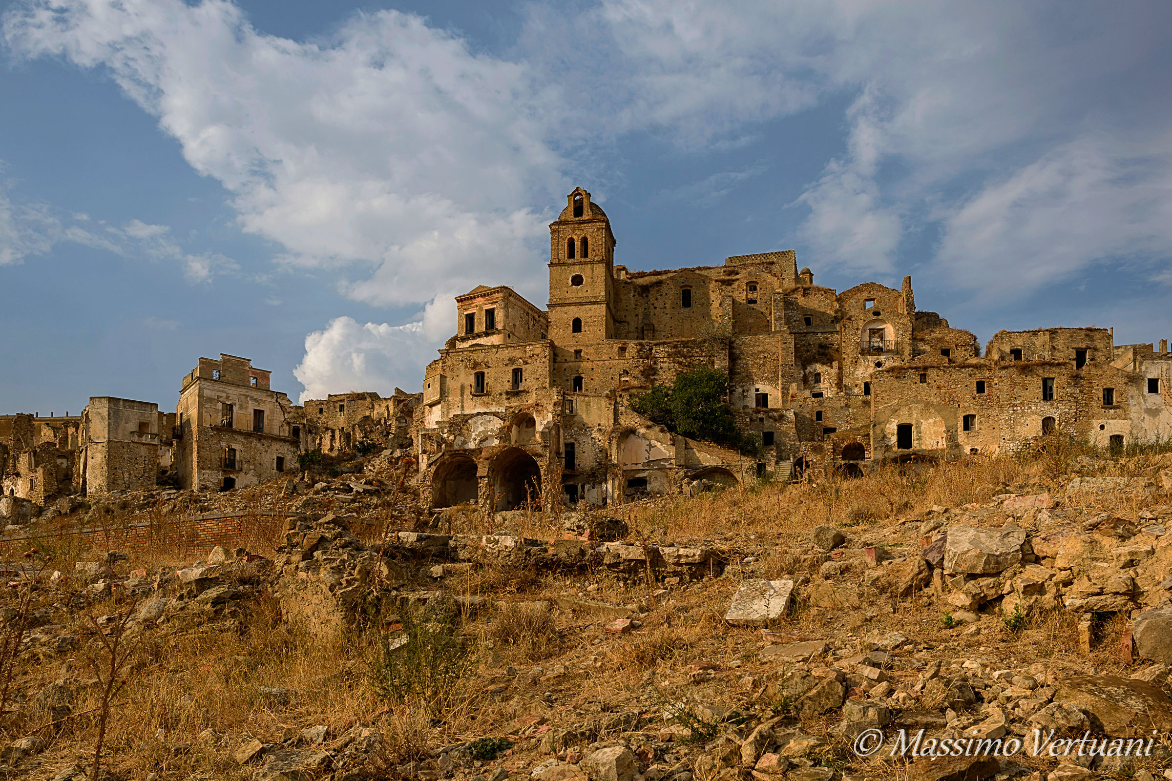 Craco ( Il paese che collassò su se stesso )