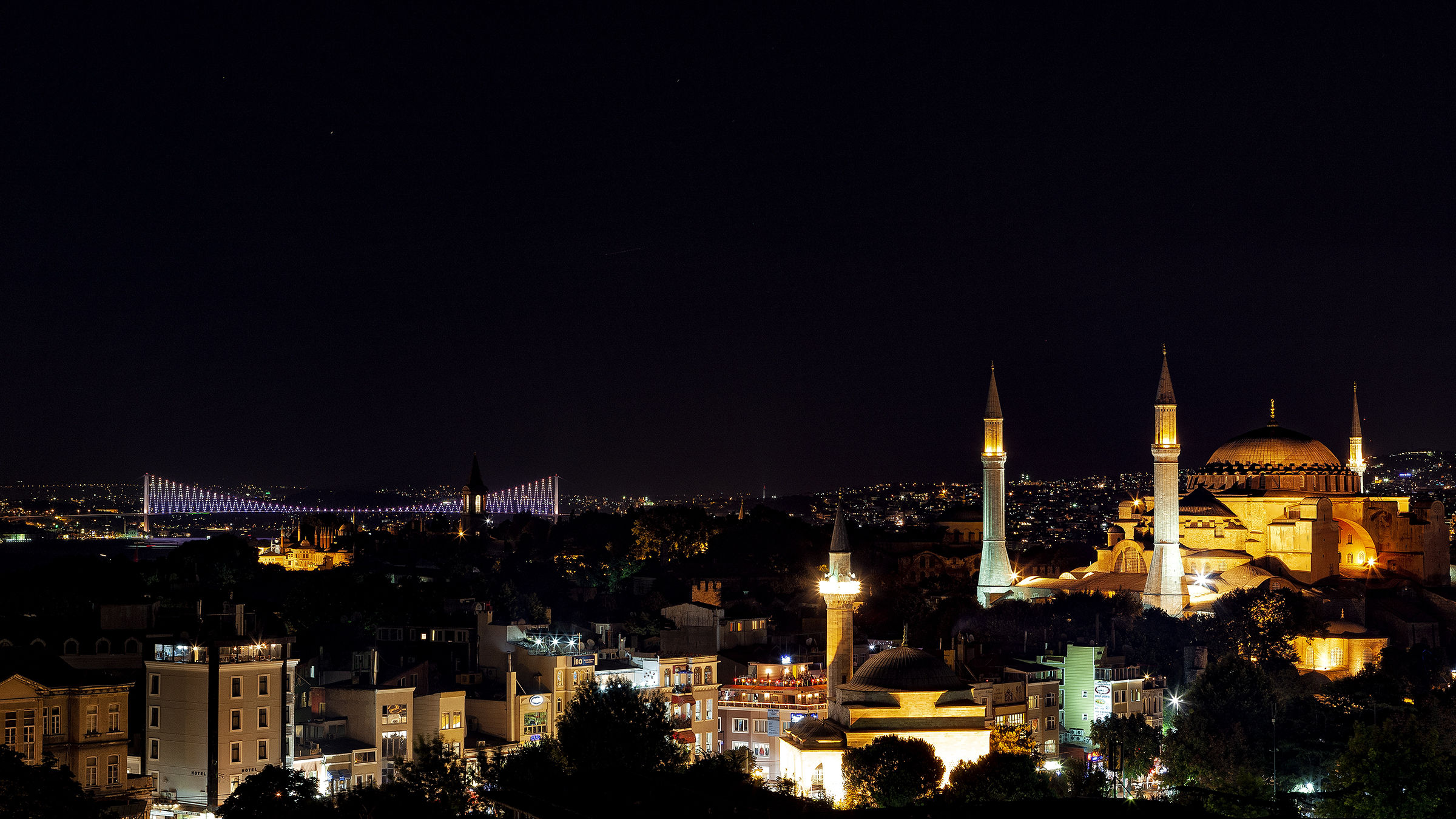 Bosforo Bridge & Blue Mosque