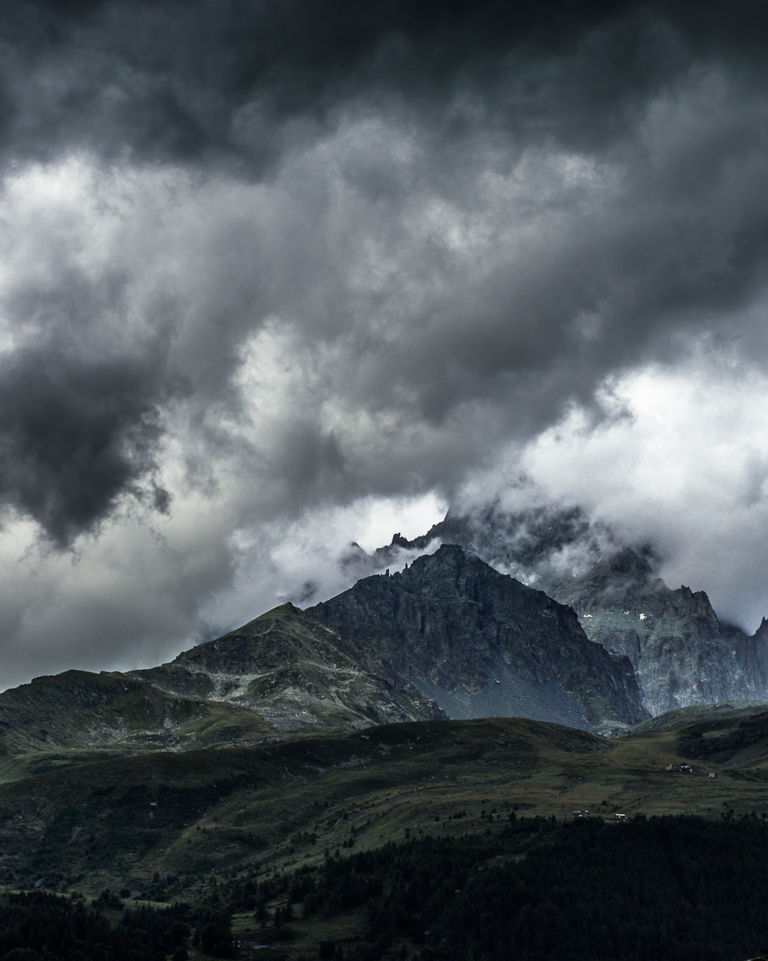 The clouds that cover the Monviso