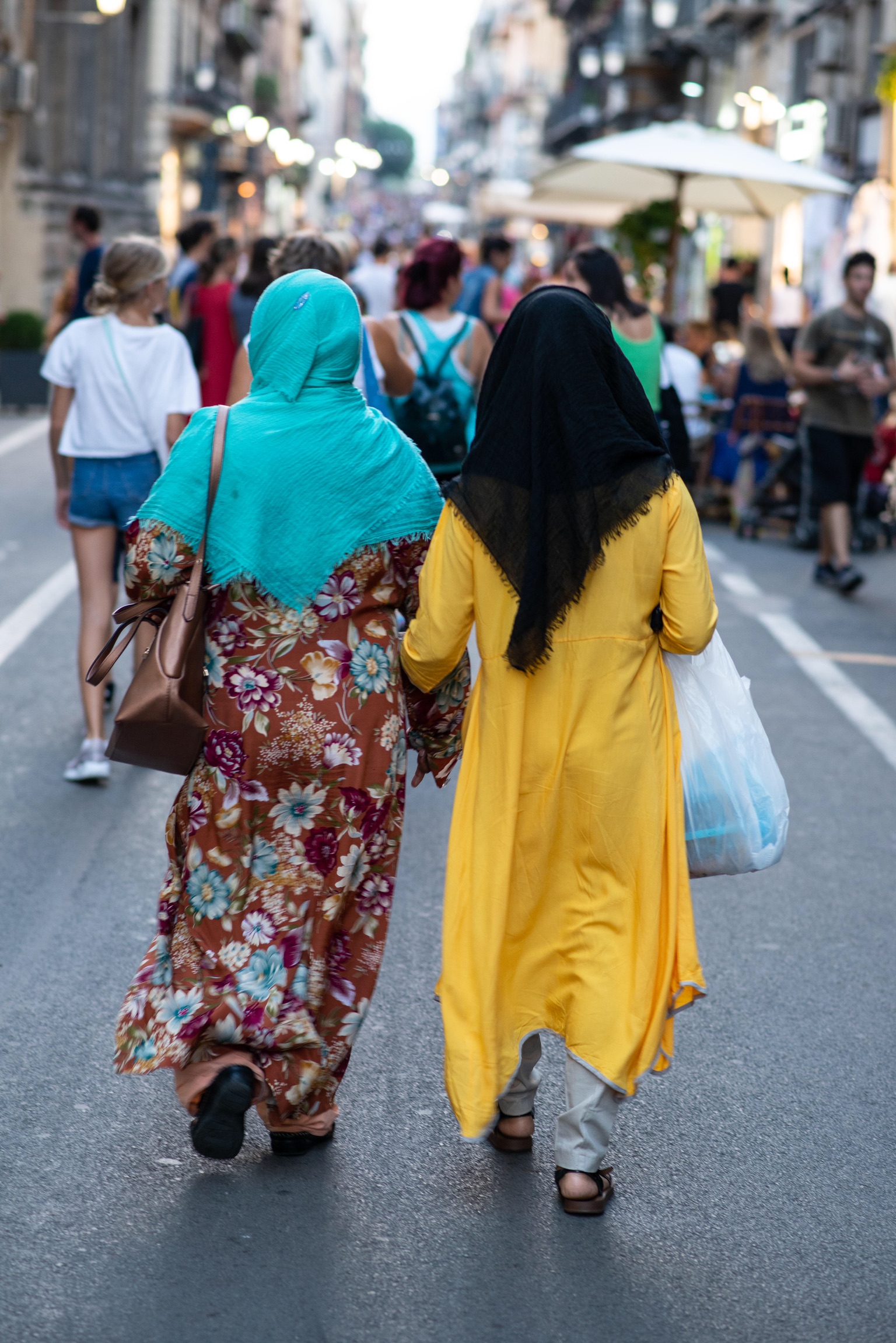 Walking colors (Palermo)