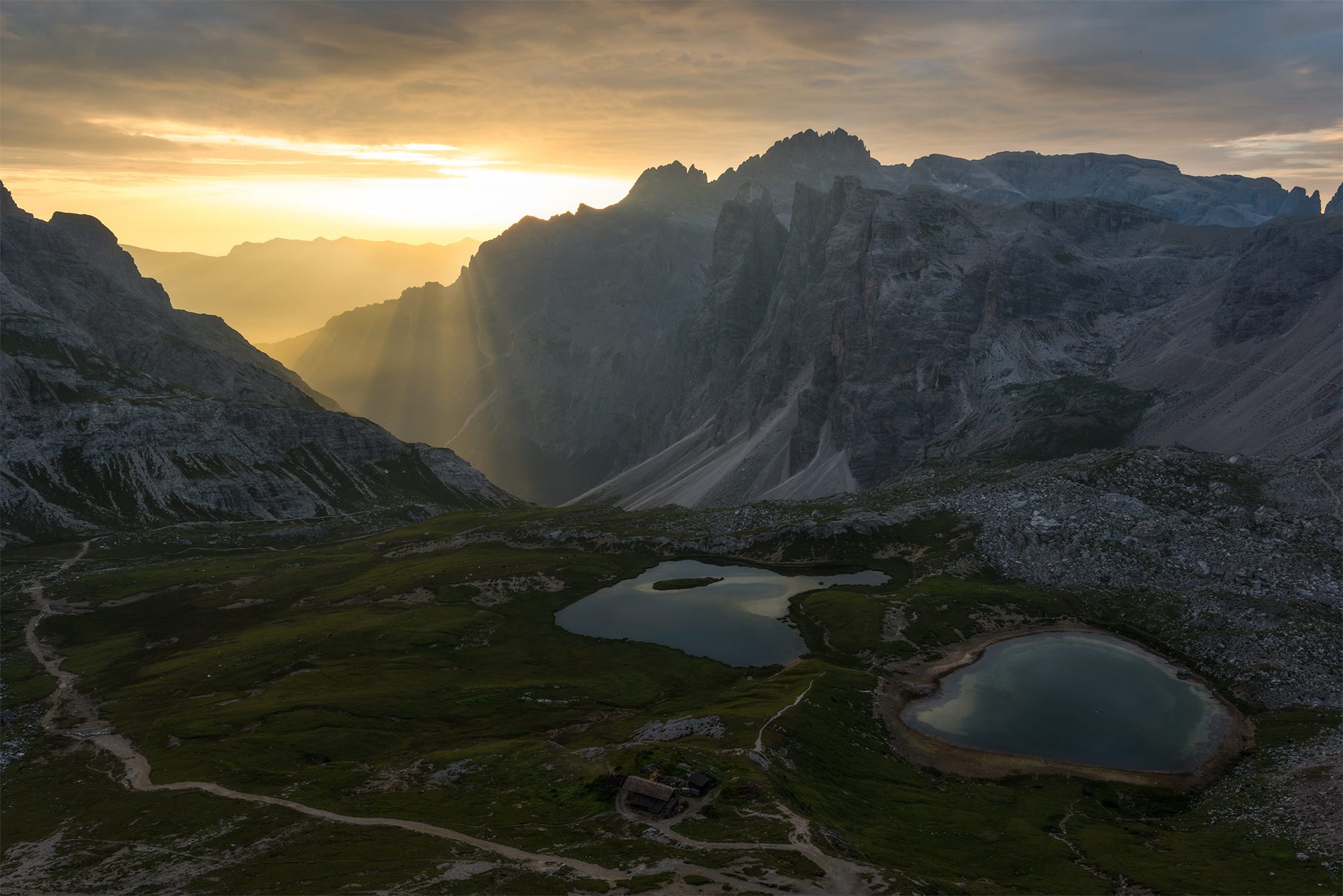 A sunrise with infinite possibilities